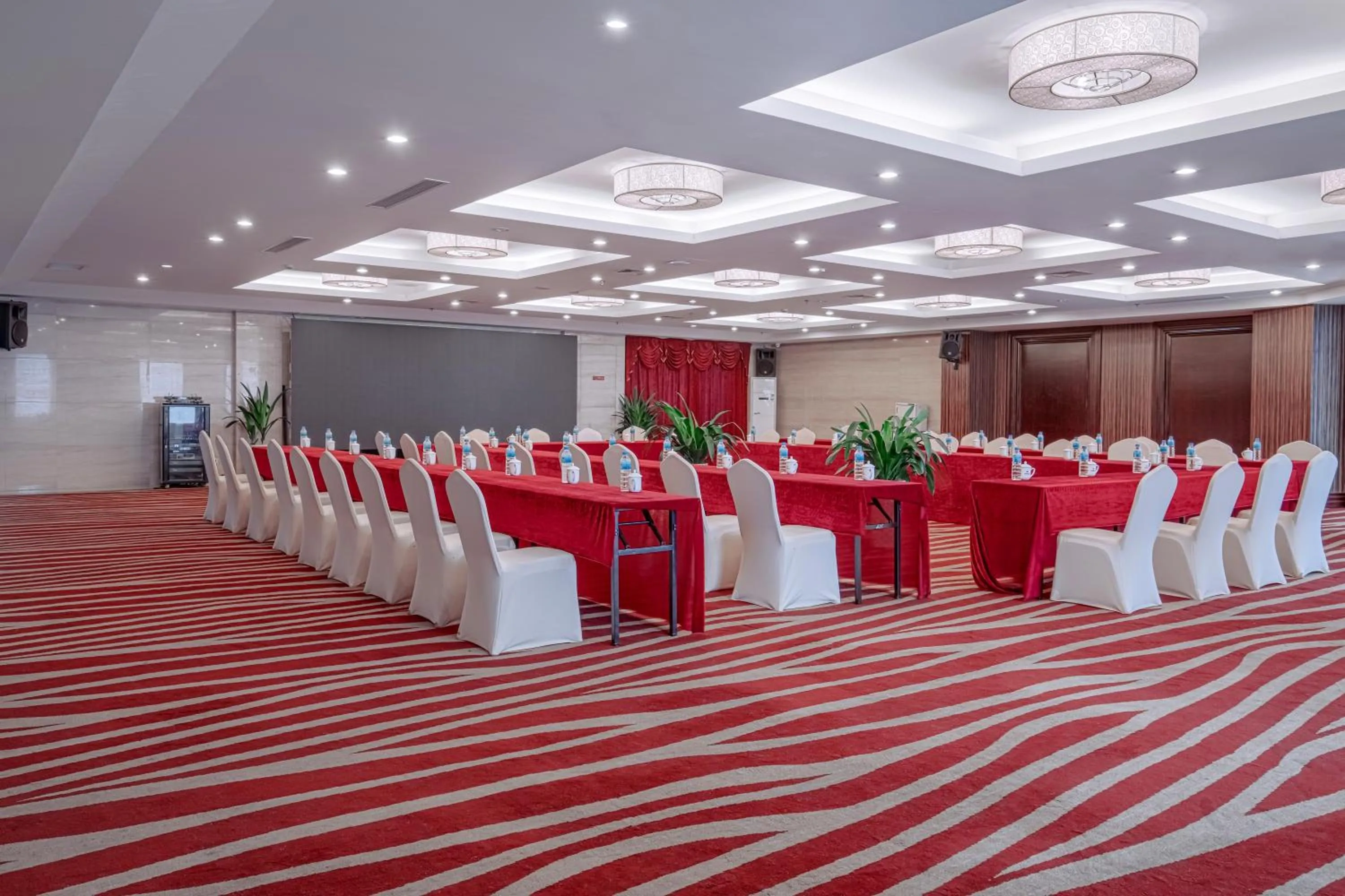 Meeting/conference room in Zhangjiajie International Hotel