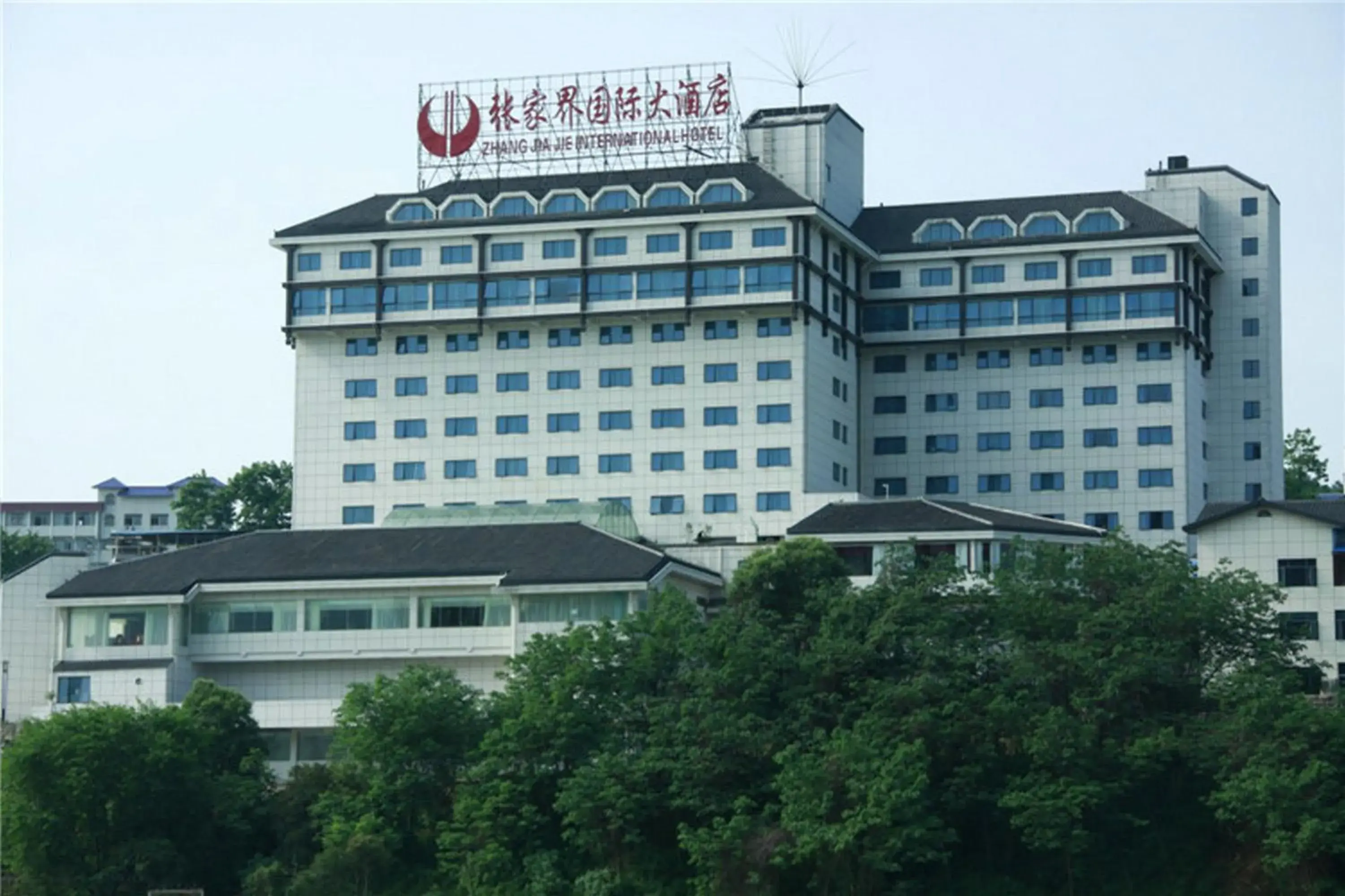 Property building in Zhangjiajie International Hotel Property building in Zhangjiajie International Hotel