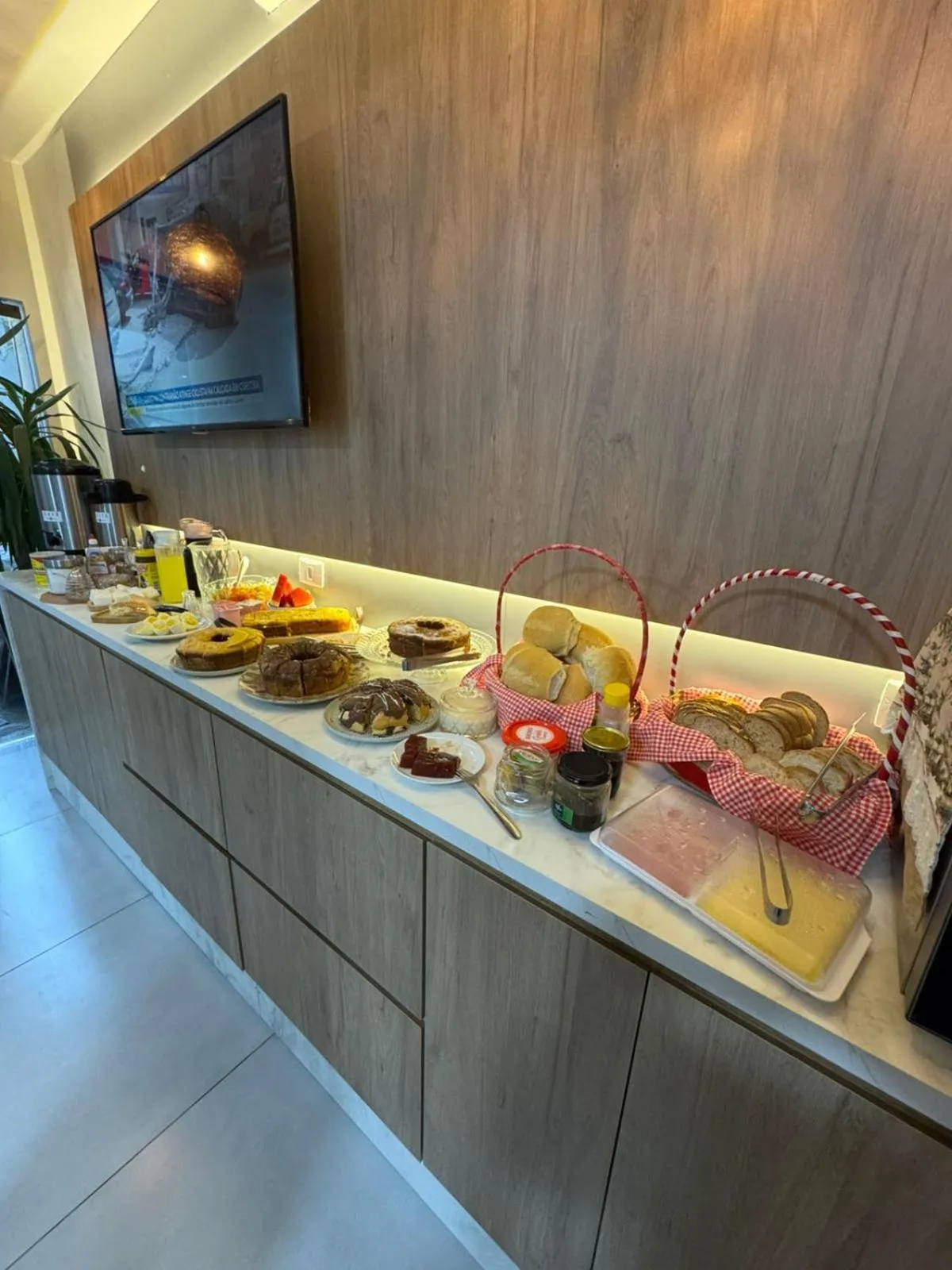 Della Economy Hotel