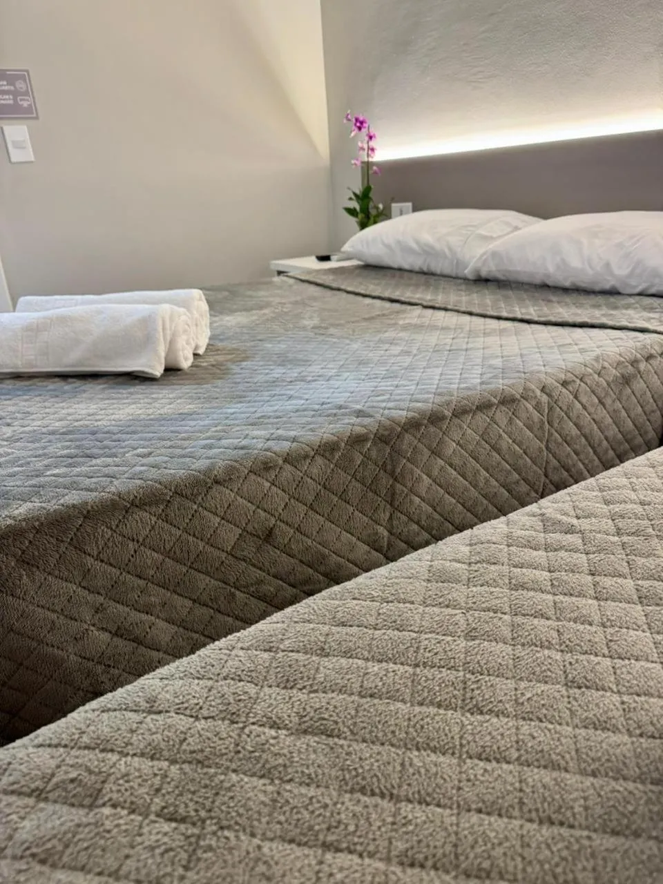 Bed in Della Economy Hotel
