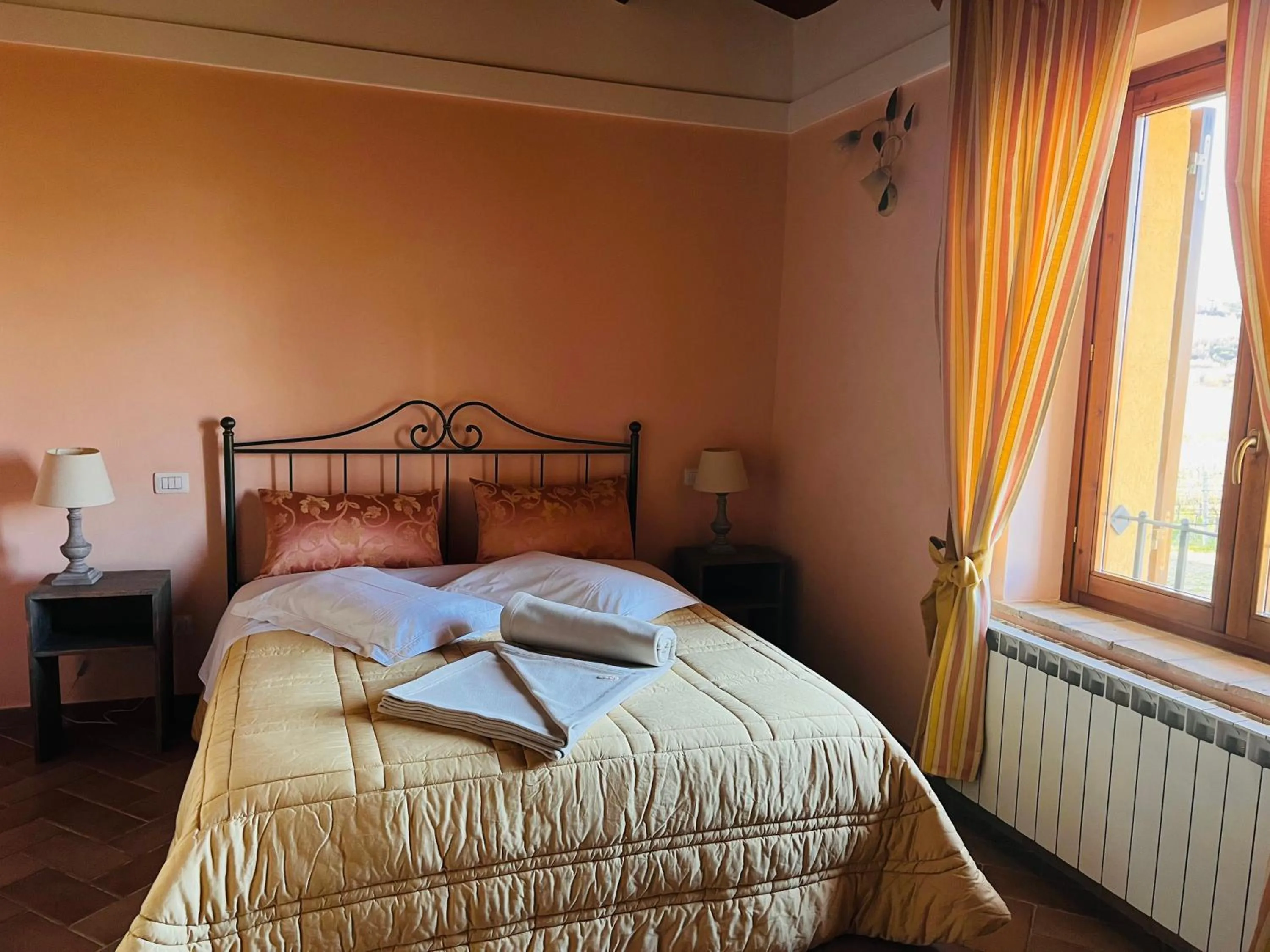 Bedroom, Bed in Agriturismo Il Divin Casale