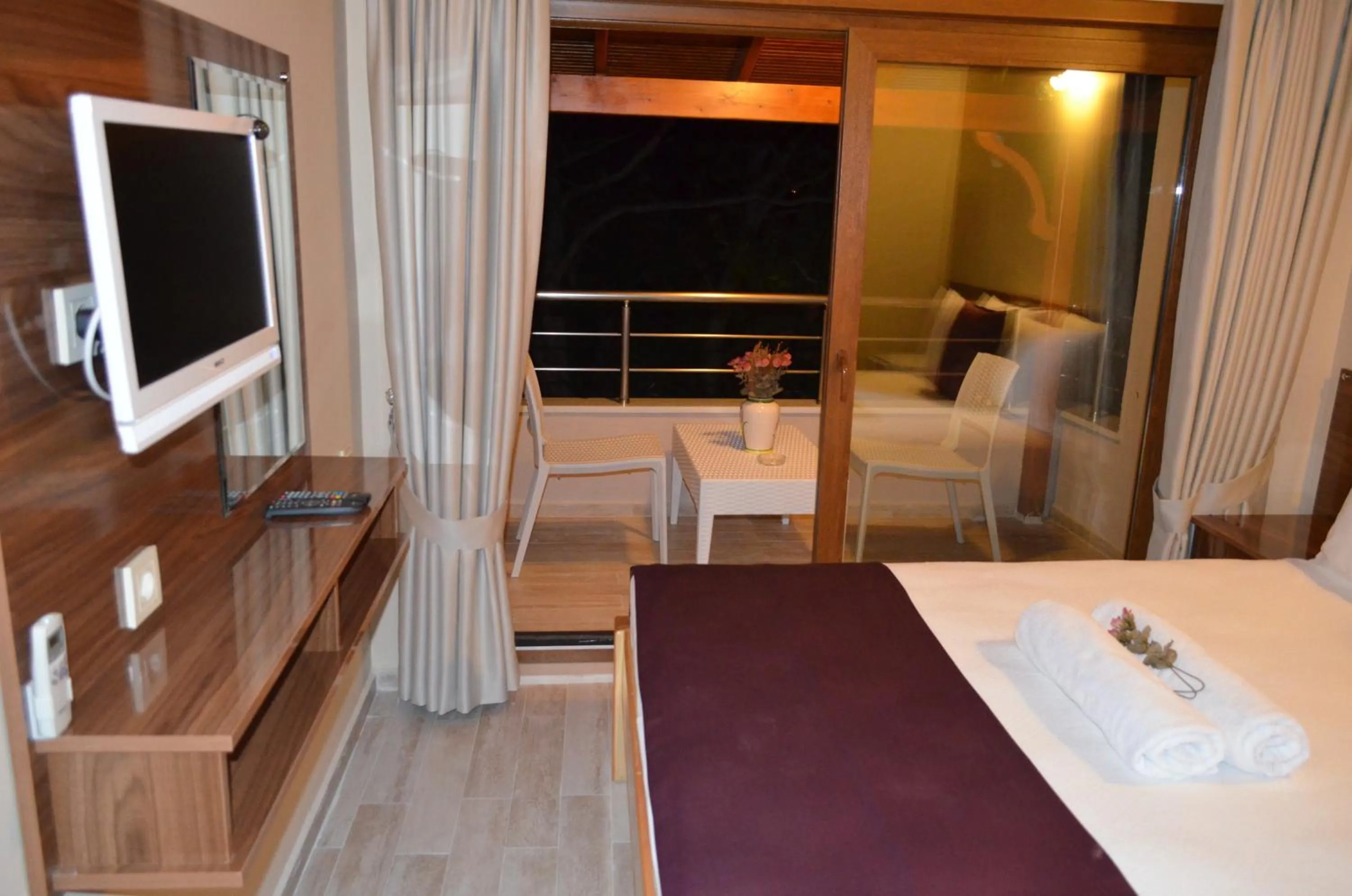 Photo of the whole room, Bed in Ada Palas Otel