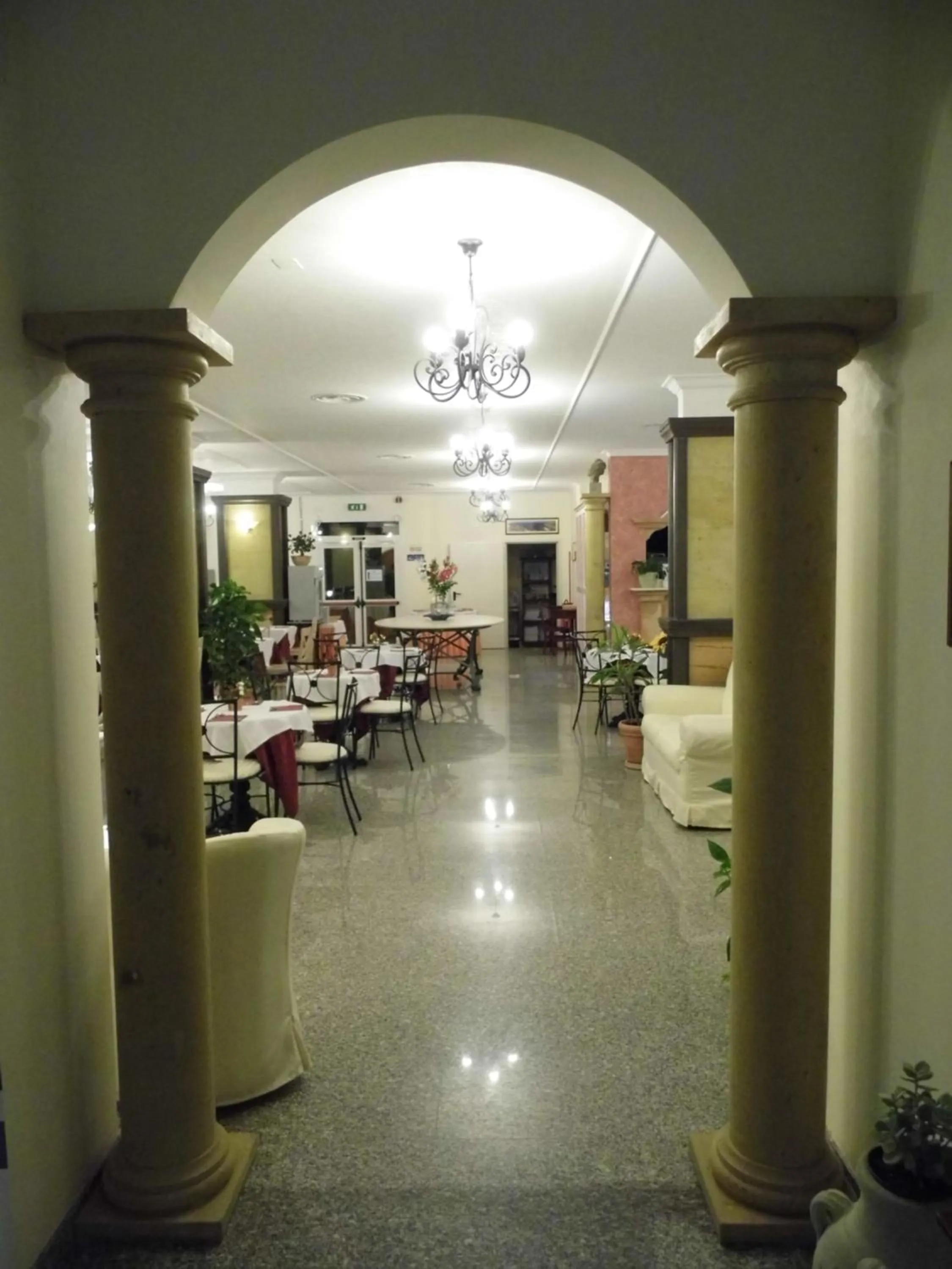 Lobby or reception in Le Nereidi Hotel & Residence