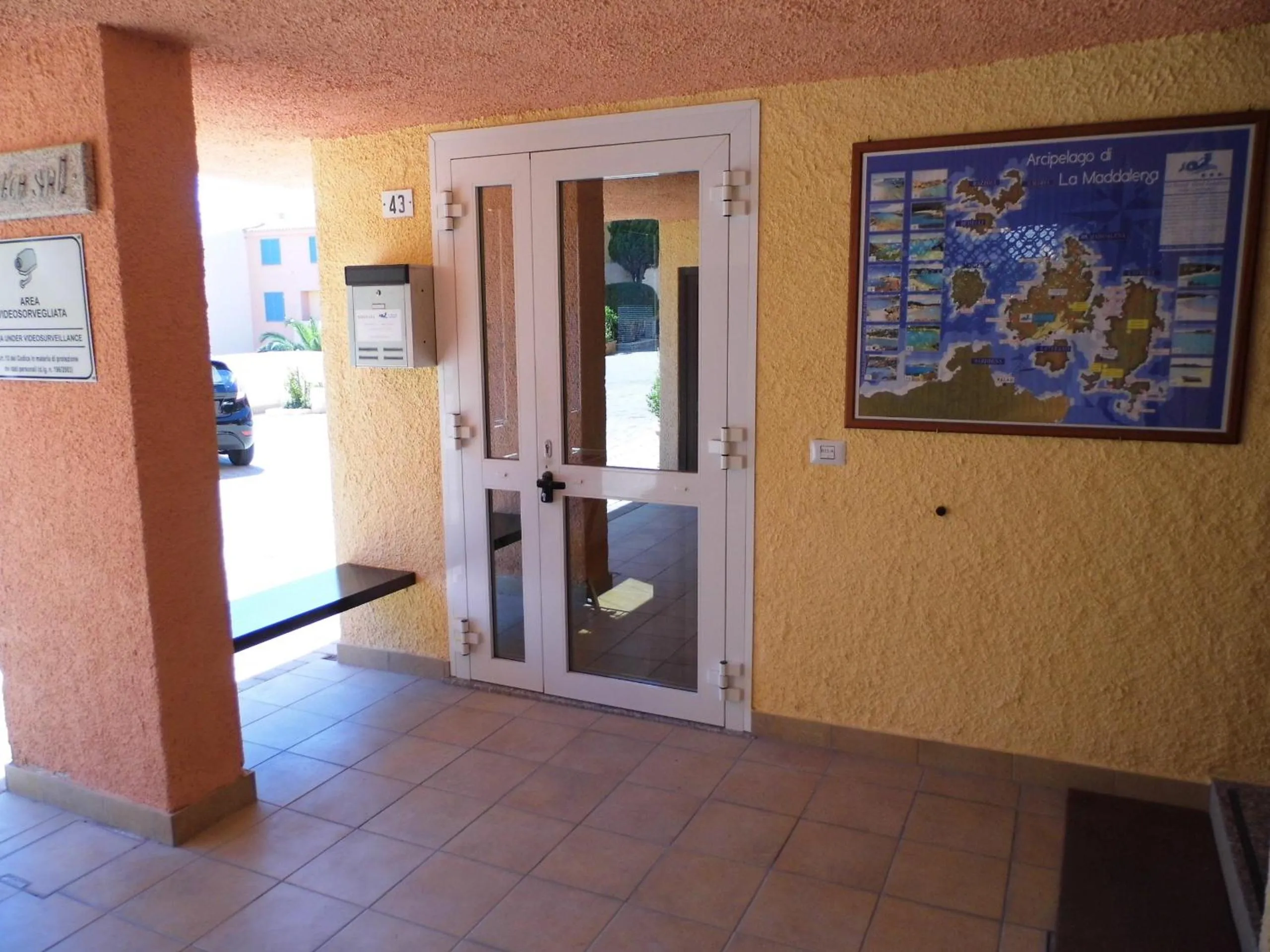 Facade/entrance in Le Nereidi Hotel & Residence