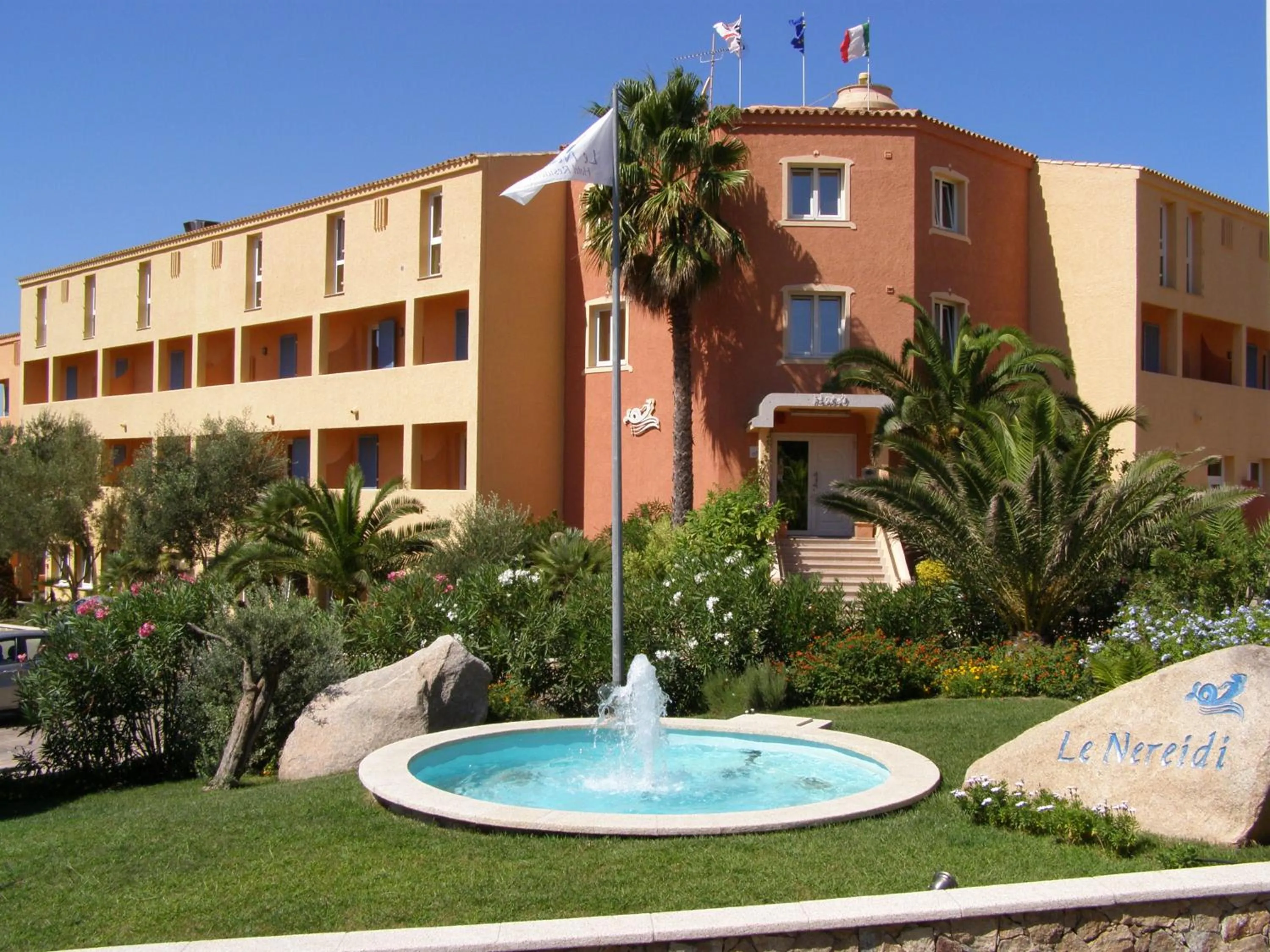 LE NEREIDI Hotel & Residence