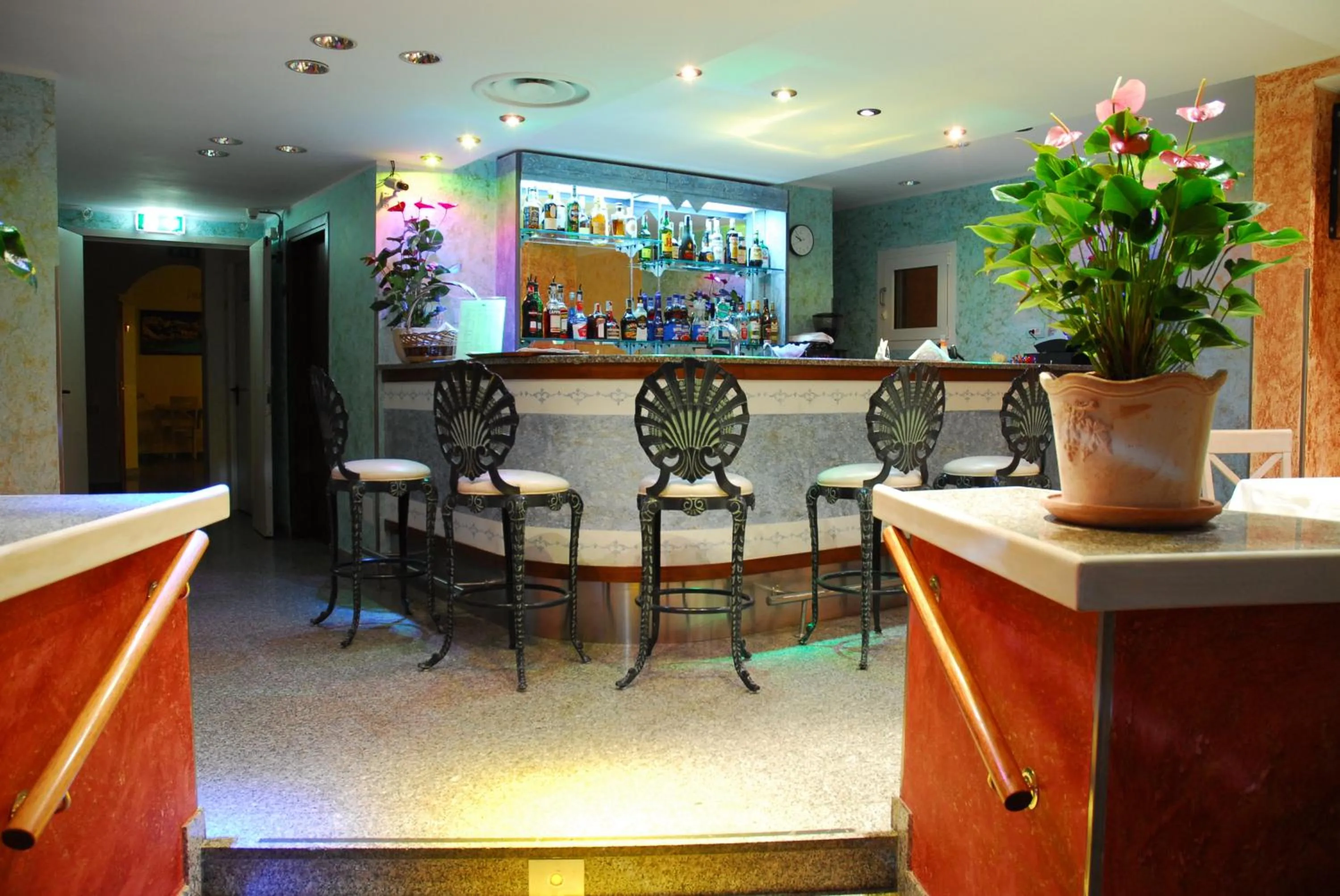 Lounge or bar in Le Nereidi Hotel & Residence