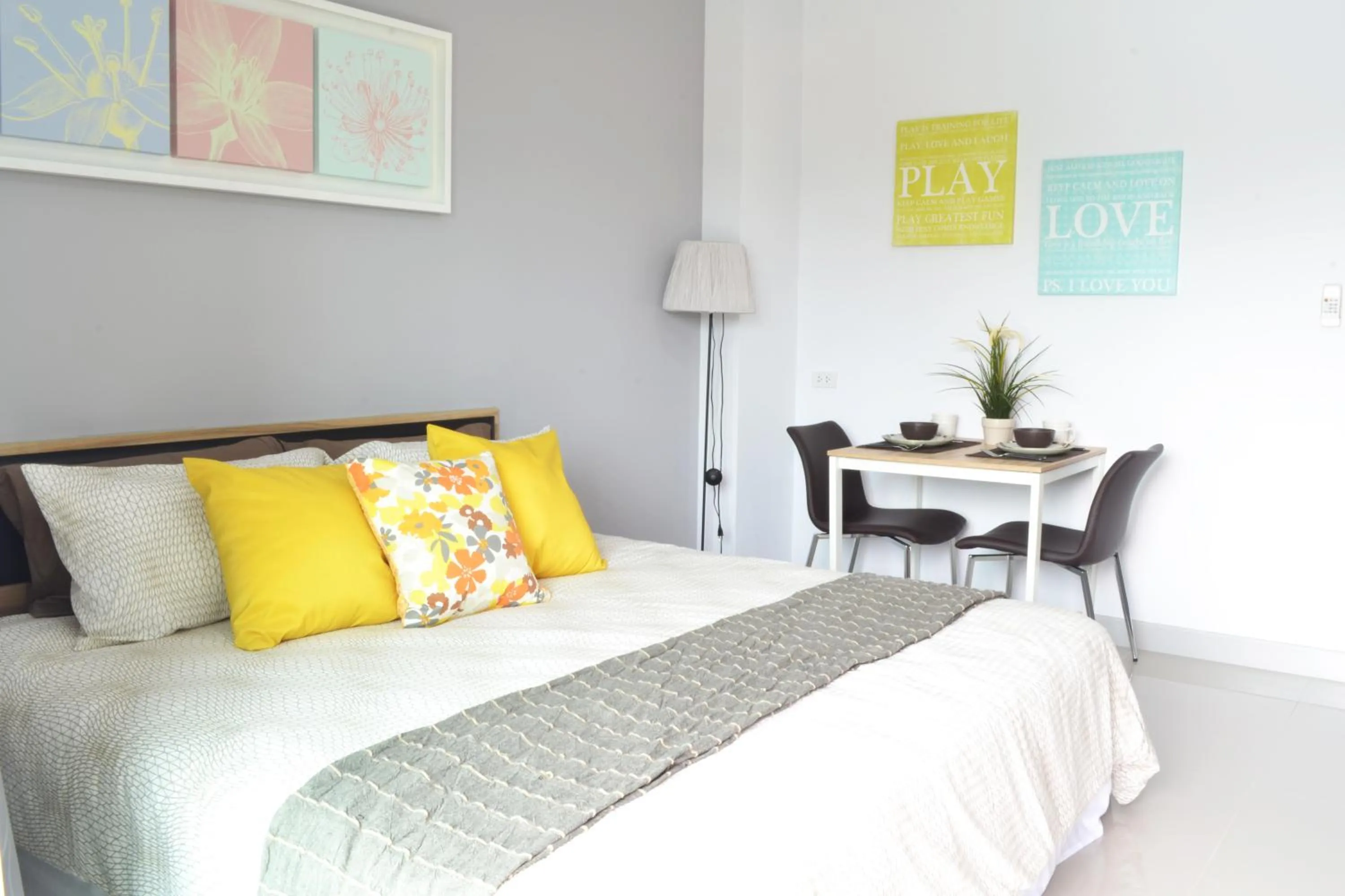 Bed in Zada Residence