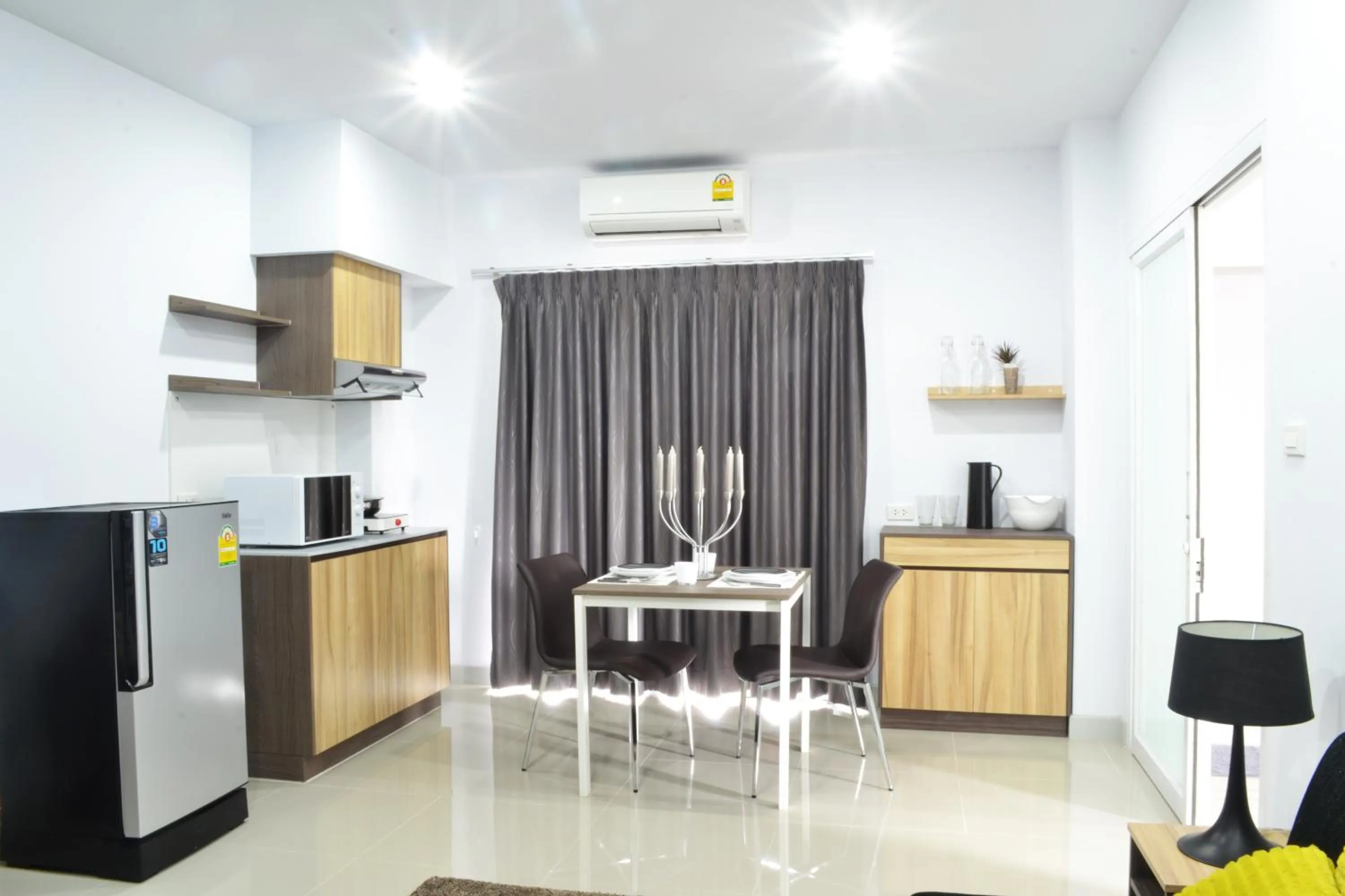 Kitchen or kitchenette in Zada Residence