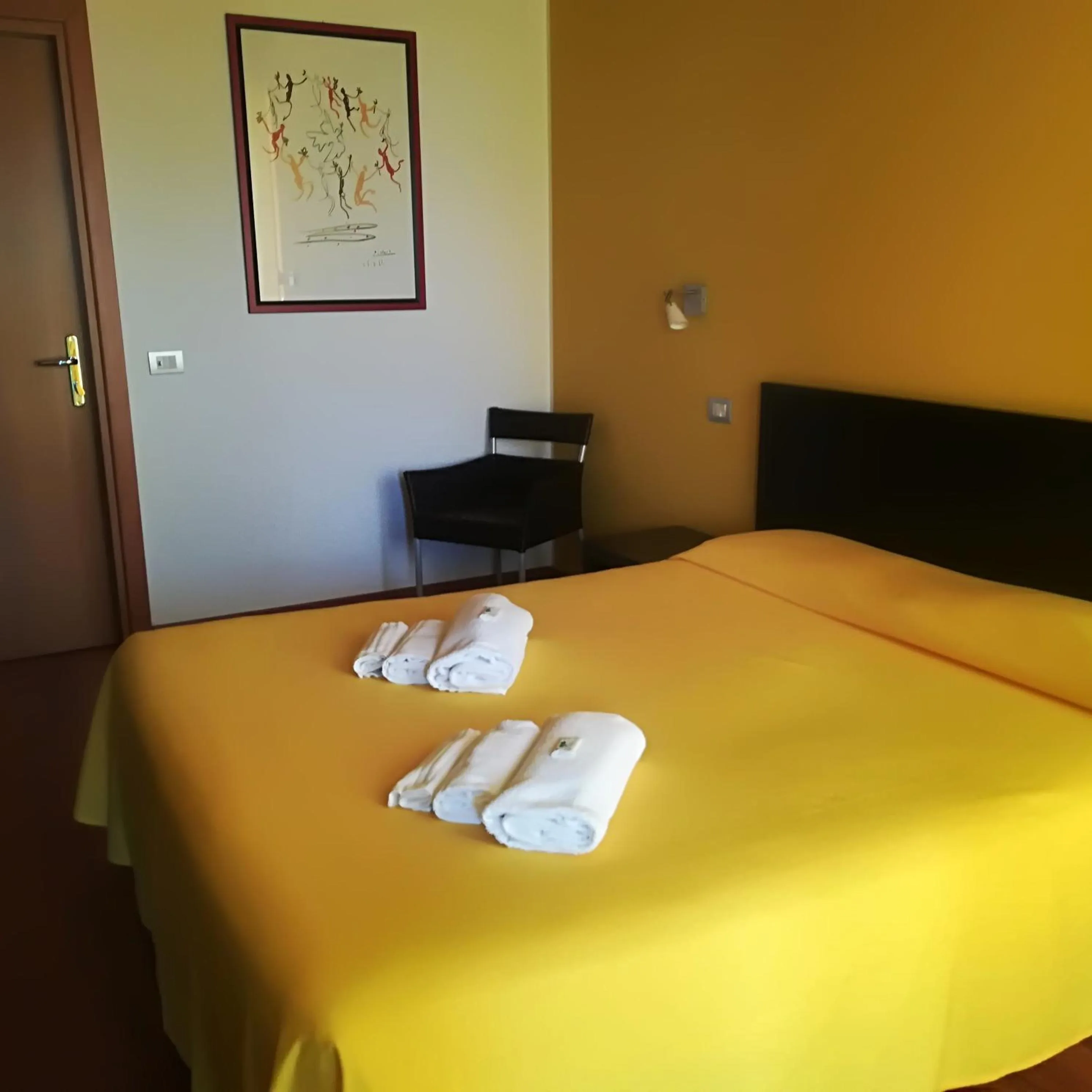 Bedroom, Bed in Hotel I Colori