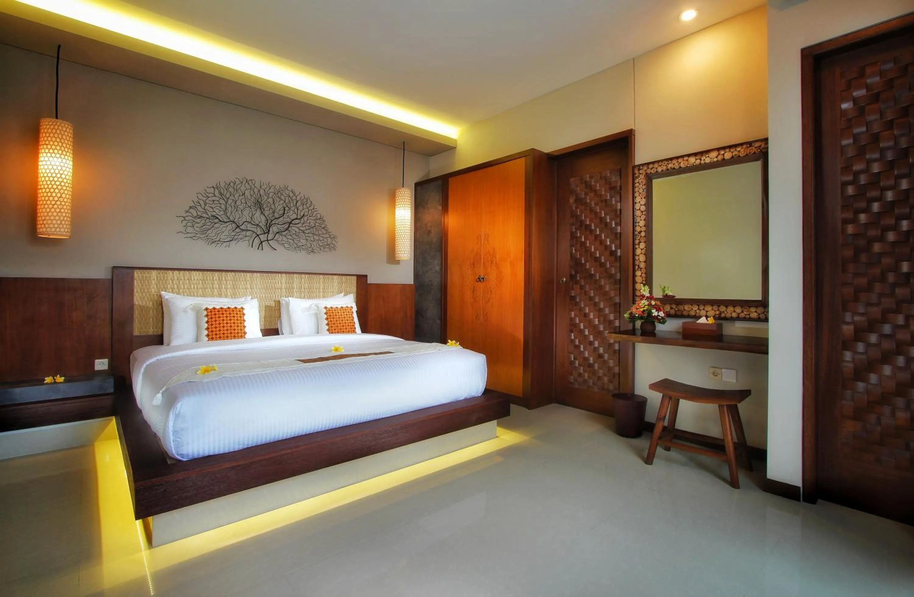 Area and facilities, Bed in Maharaja Villas Bali - CHSE Certified