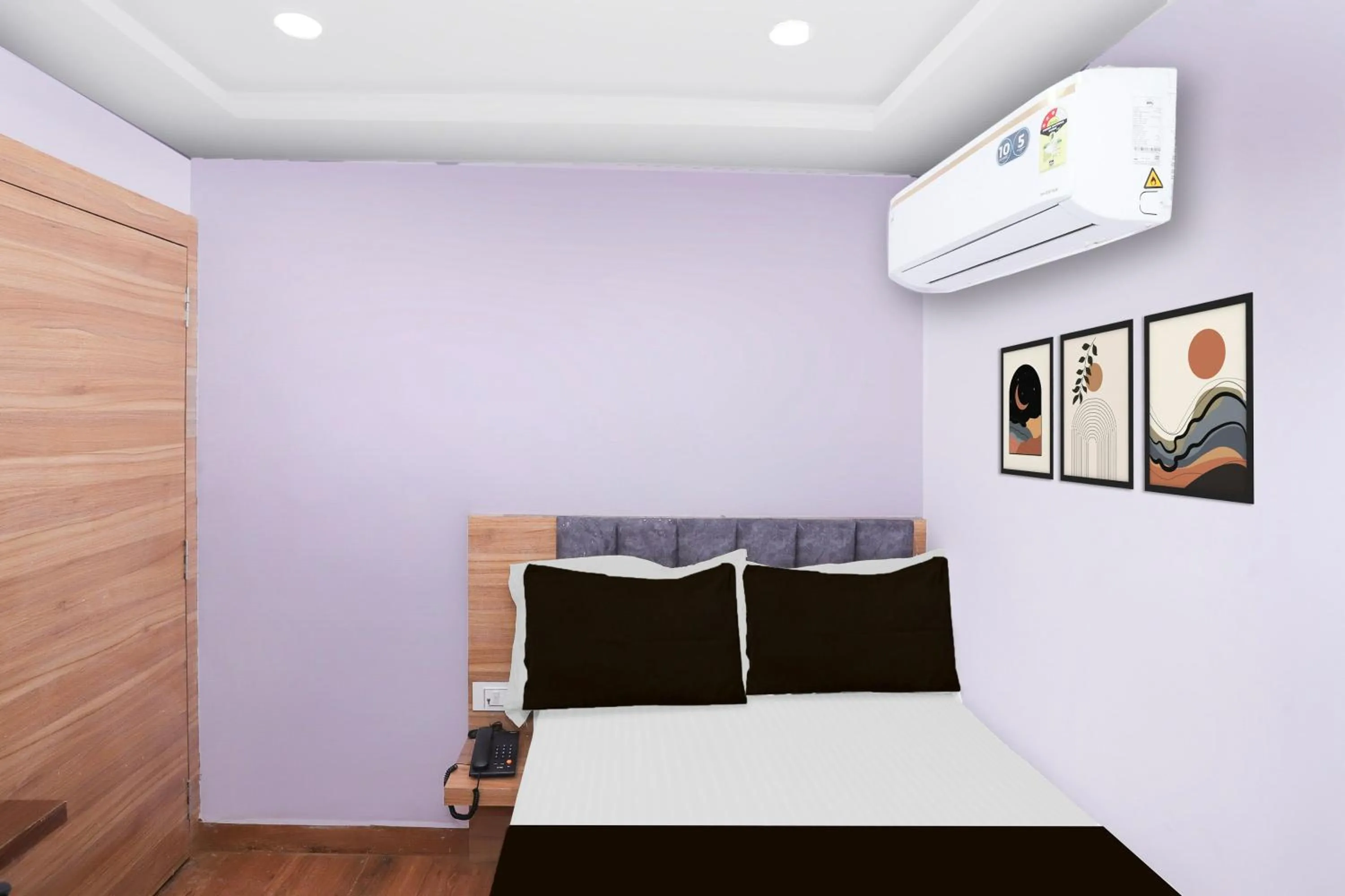 Bedroom, Bed in Super Townhouse Rauniyar City Centre Ratu Road