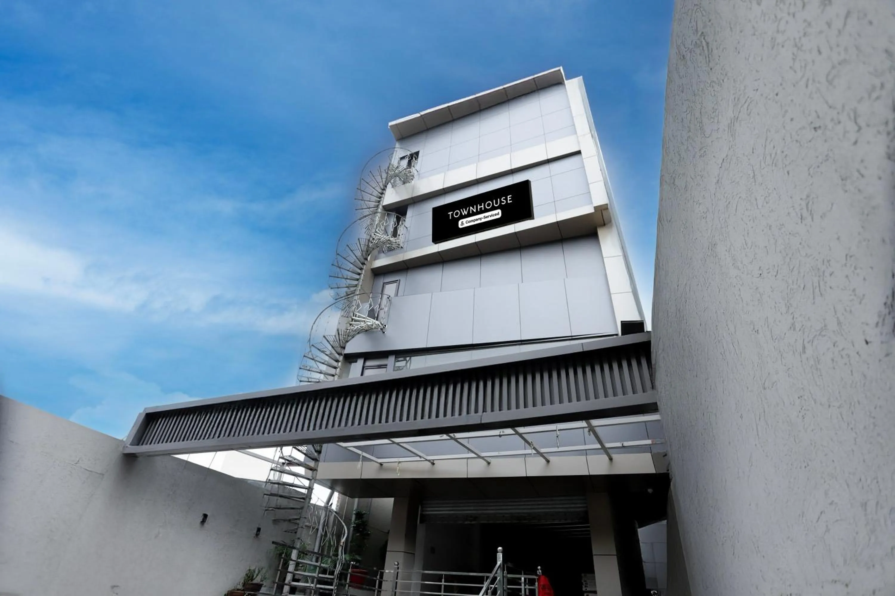 Facade/entrance in Super Townhouse Rauniyar City Centre Ratu Road