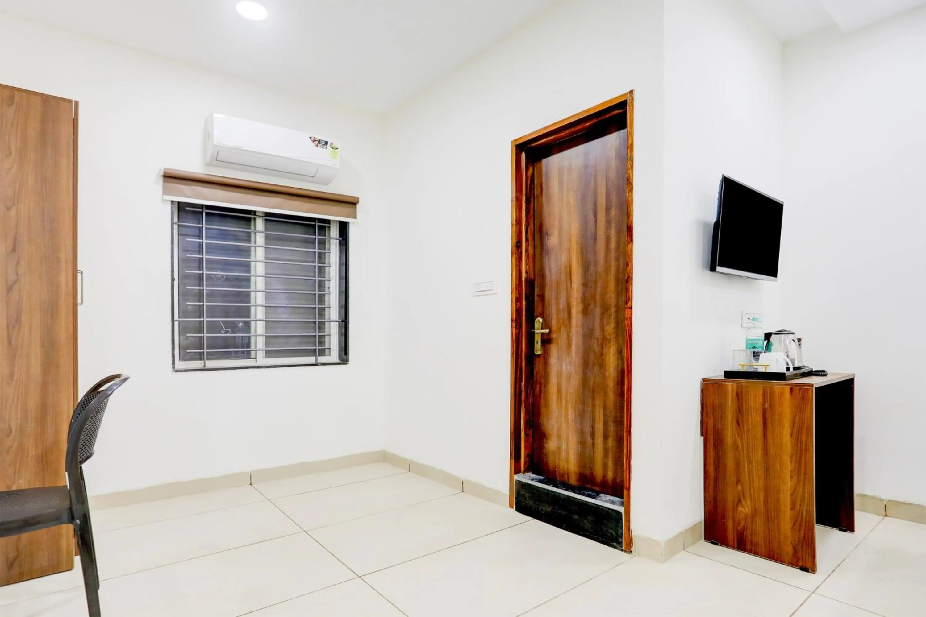 Bedroom in Super Townhouse DAVV University Indore Formerly Indrapuri