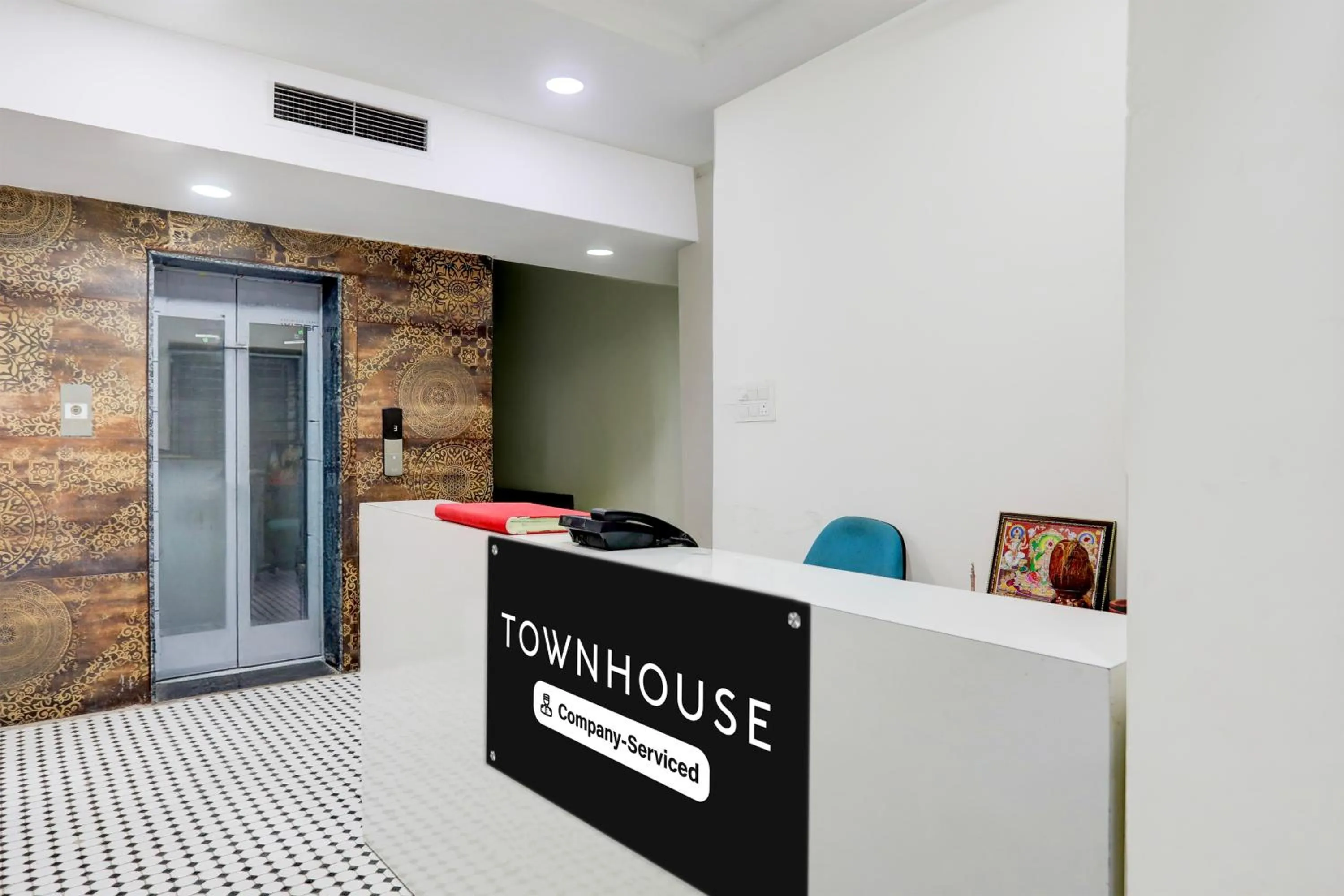 Lobby or reception in Super Townhouse DAVV University Indore Formerly Indrapuri