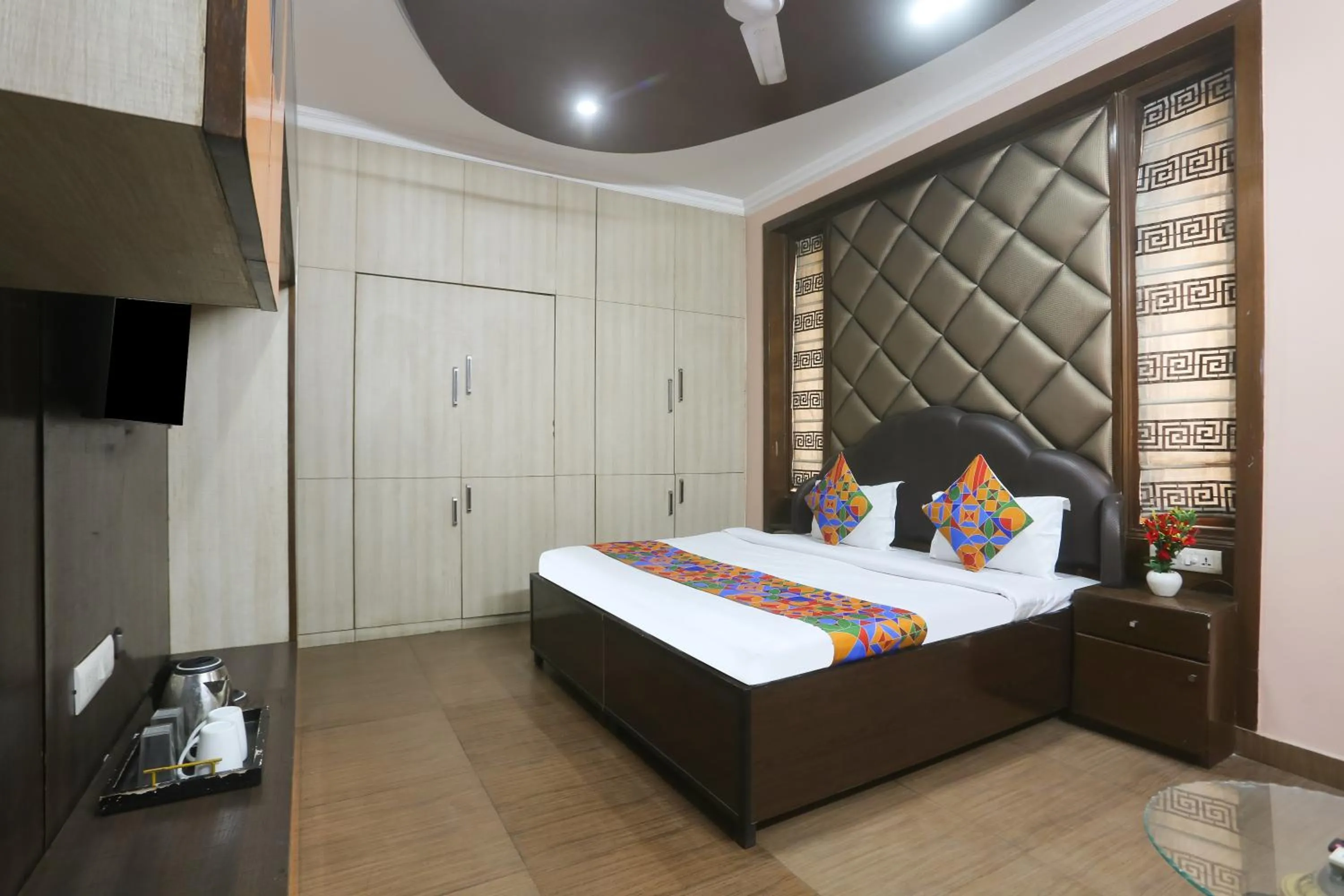TV and multimedia, Bed in Swastik residency Paschim Vihar by twamev