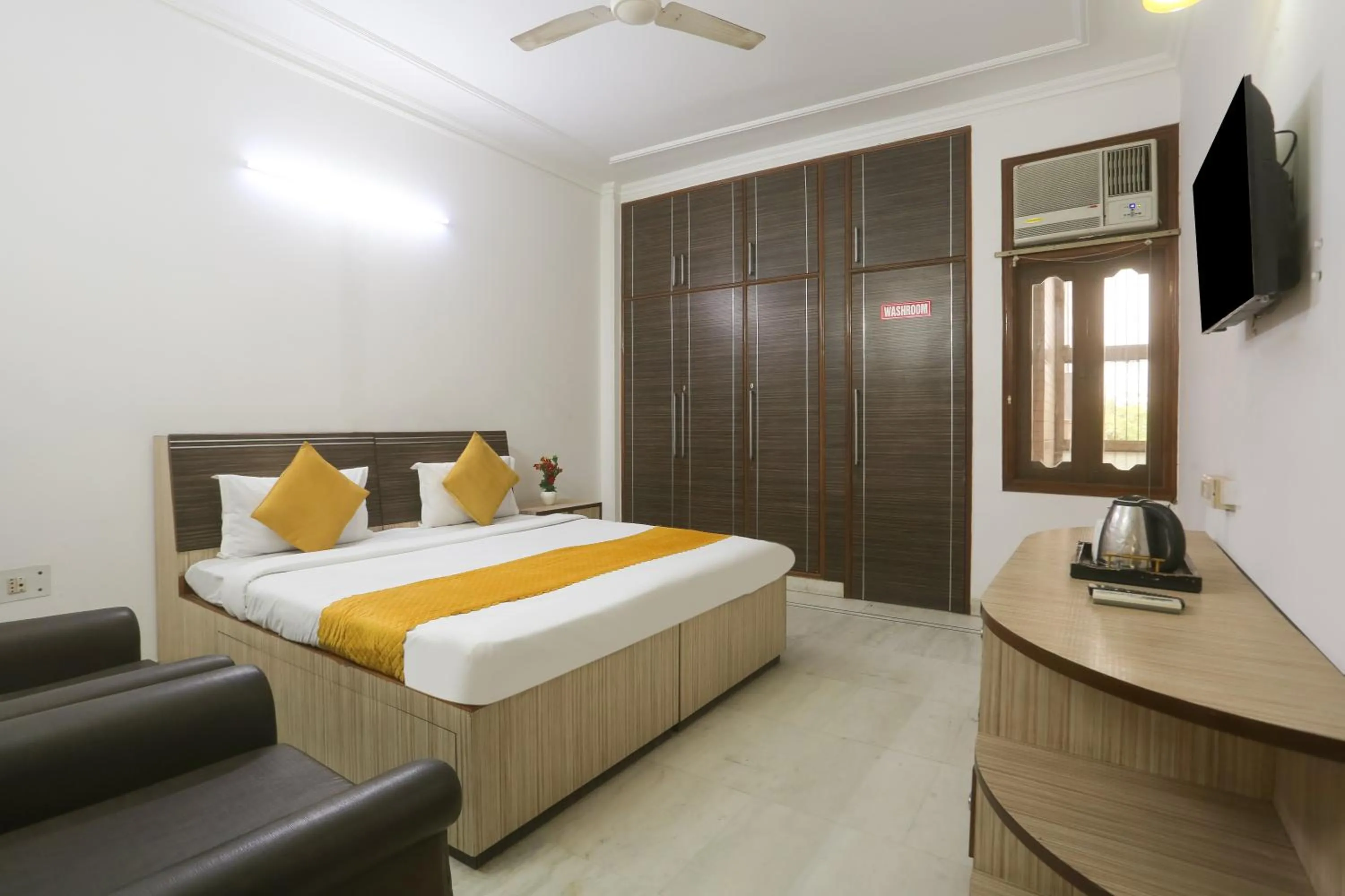 Bed in Swastik residency Paschim Vihar by twamev