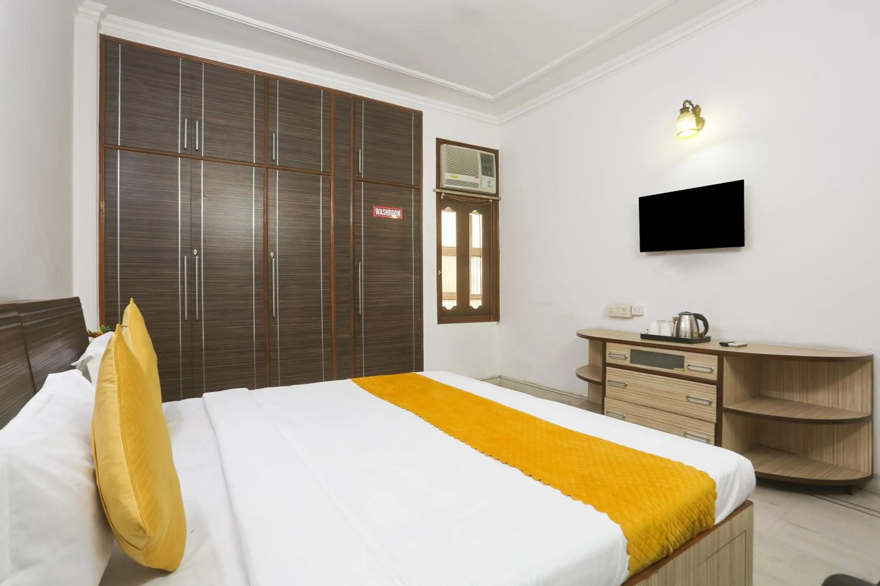 Bed in Swastik residency Paschim Vihar by twamev