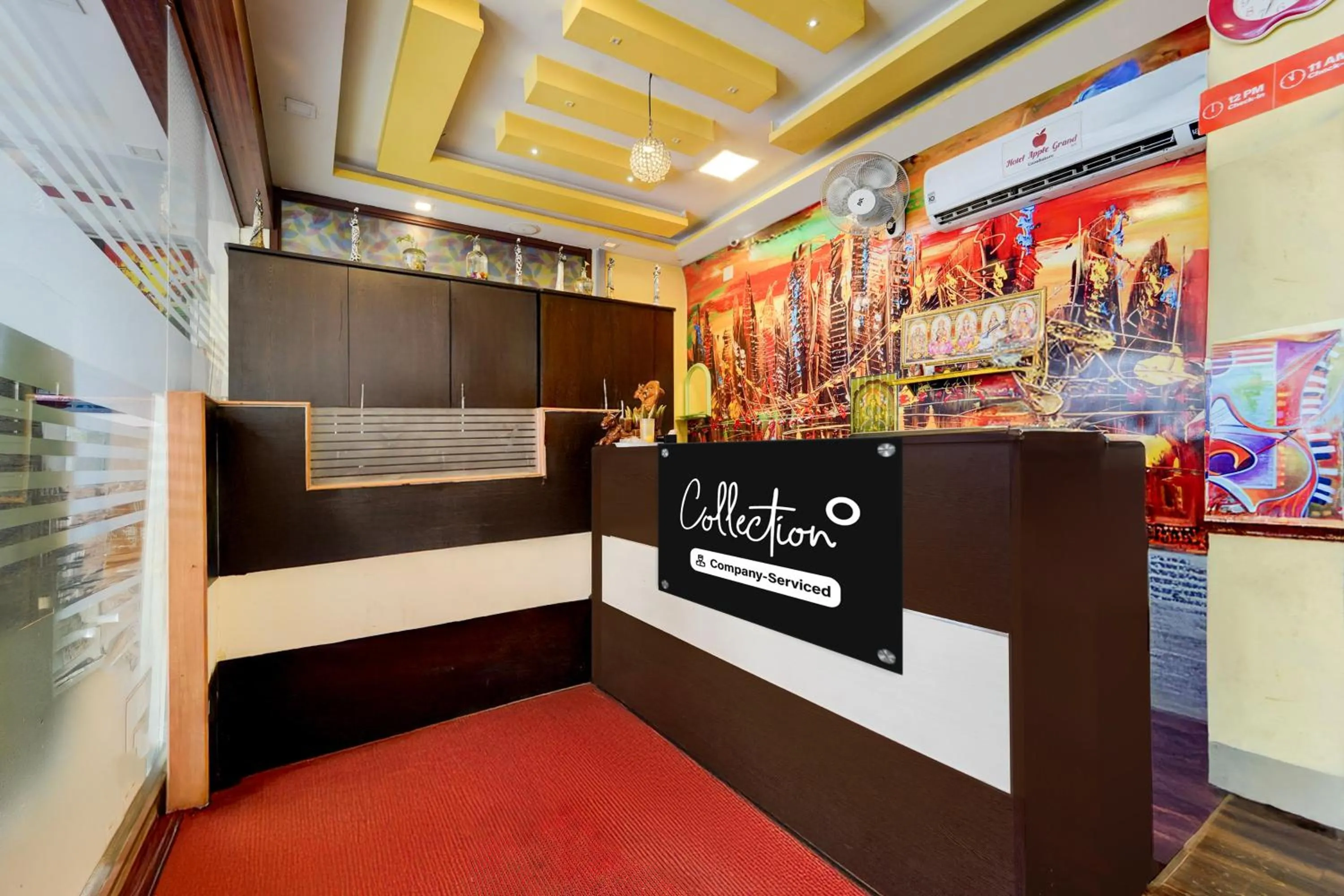 Lobby or reception in Super Collection O Omni Bus Terminal Gandhipuram Formerly Apple Grand