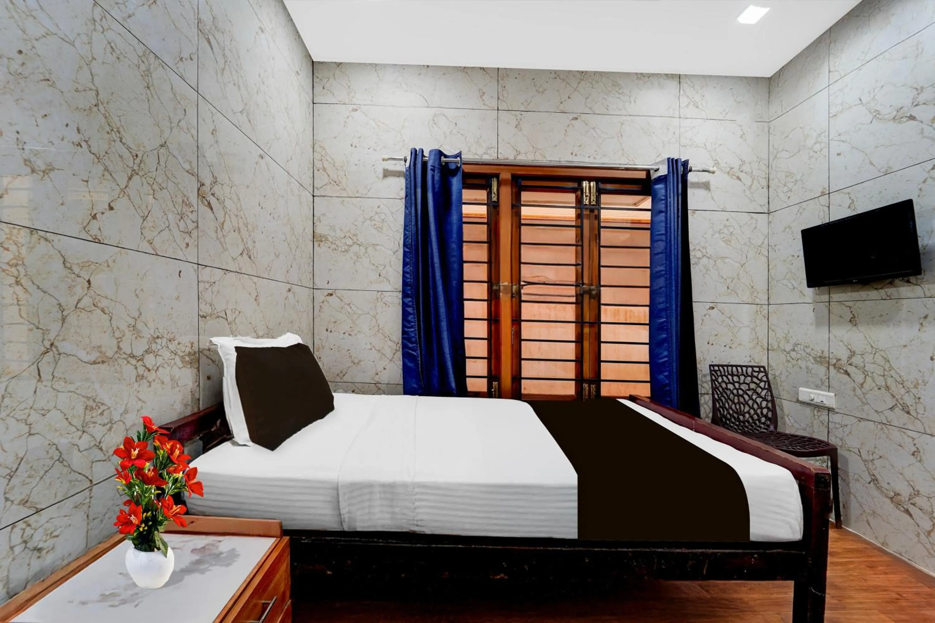 Bedroom, Bed in Super Collection O Omni Bus Terminal Gandhipuram Formerly Apple Grand
