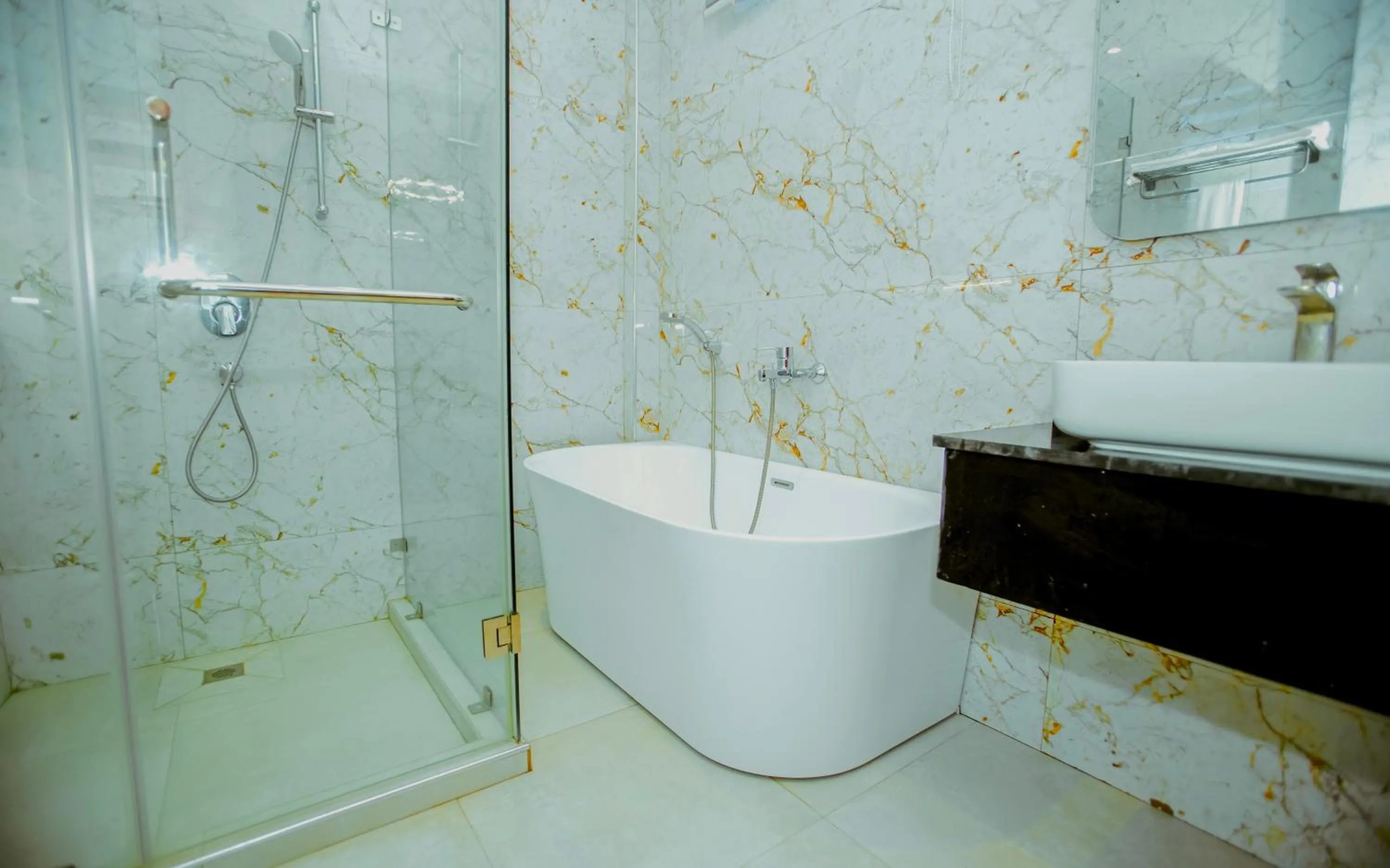 Bathroom in Goba peaks