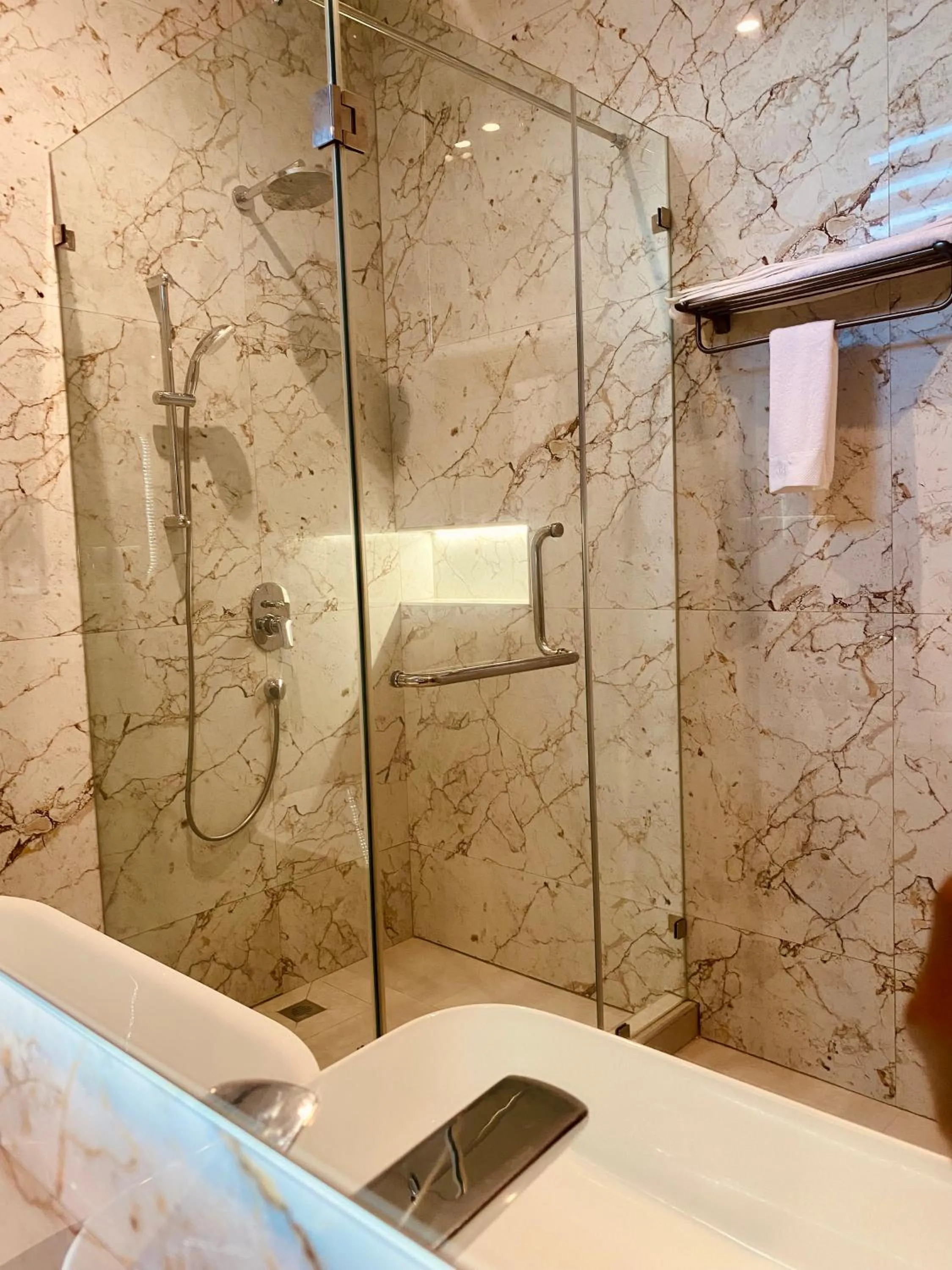 Shower in Goba peaks