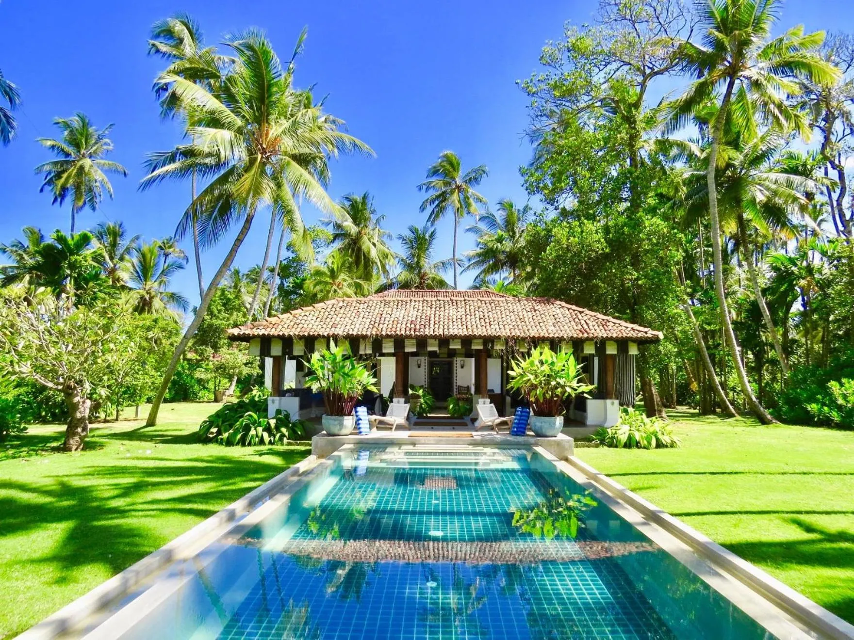 Villa with Private Pool in Samaragiri