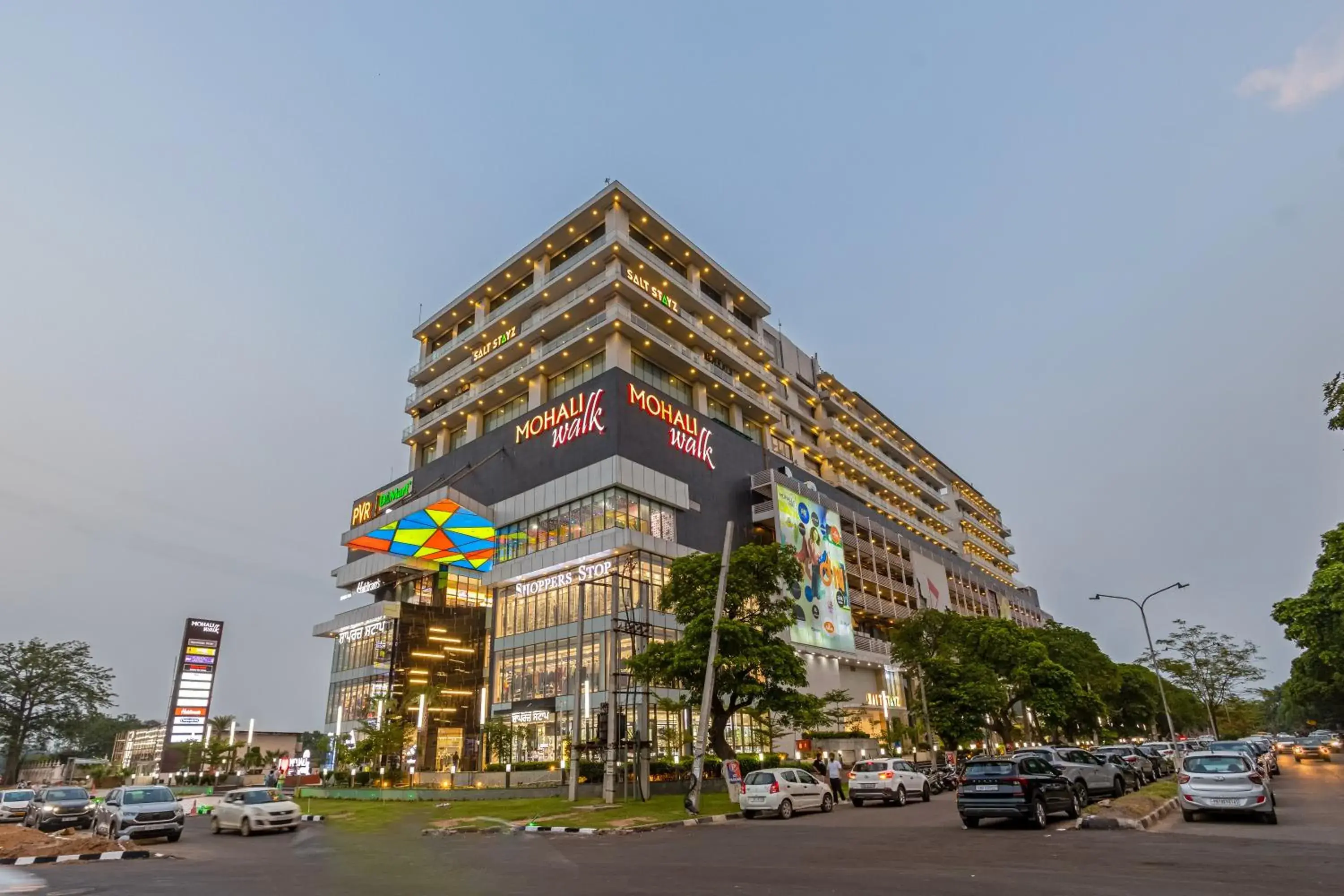 Property building in Saltstayz Premier Suite Chandigarh Mohali Property building in Saltstayz Premier Suite Chandigarh Mohali