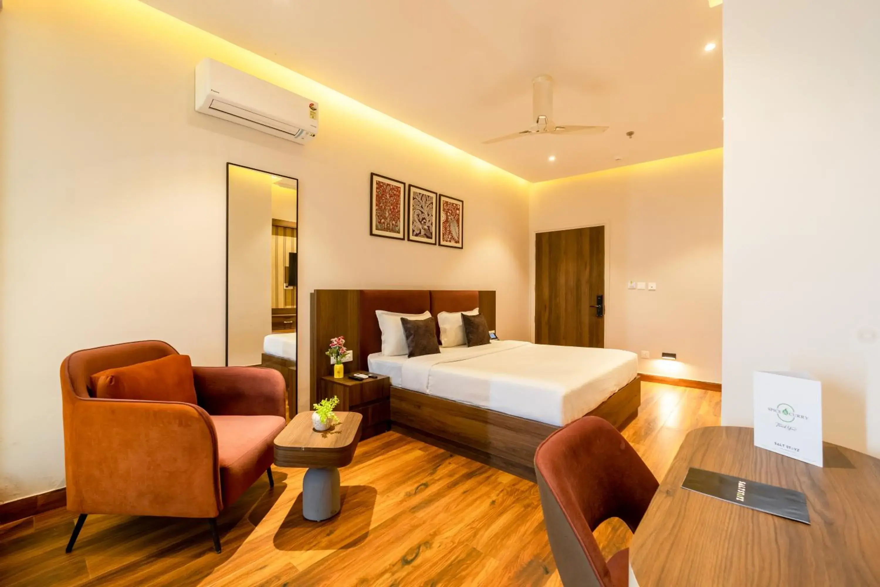 Bed in Saltstayz Premier Suite Chandigarh Mohali Bed in Saltstayz Premier Suite Chandigarh Mohali