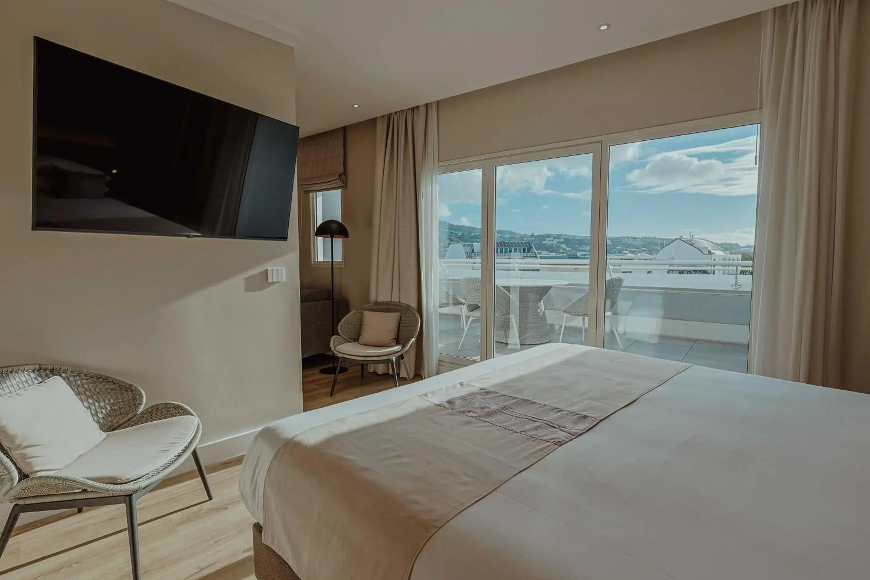 Junior Suite with Ocean View in Hotel Reva TAHITI Junior Suite with Ocean View in Hotel Reva TAHITI
