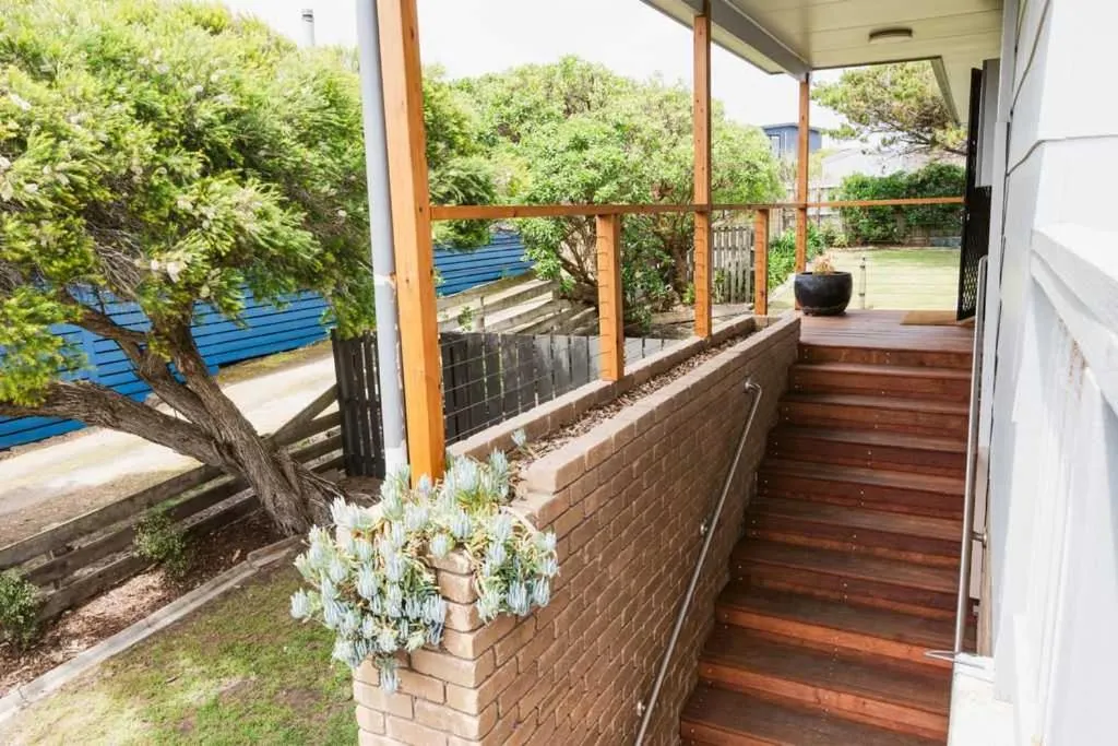 Beacon Point House