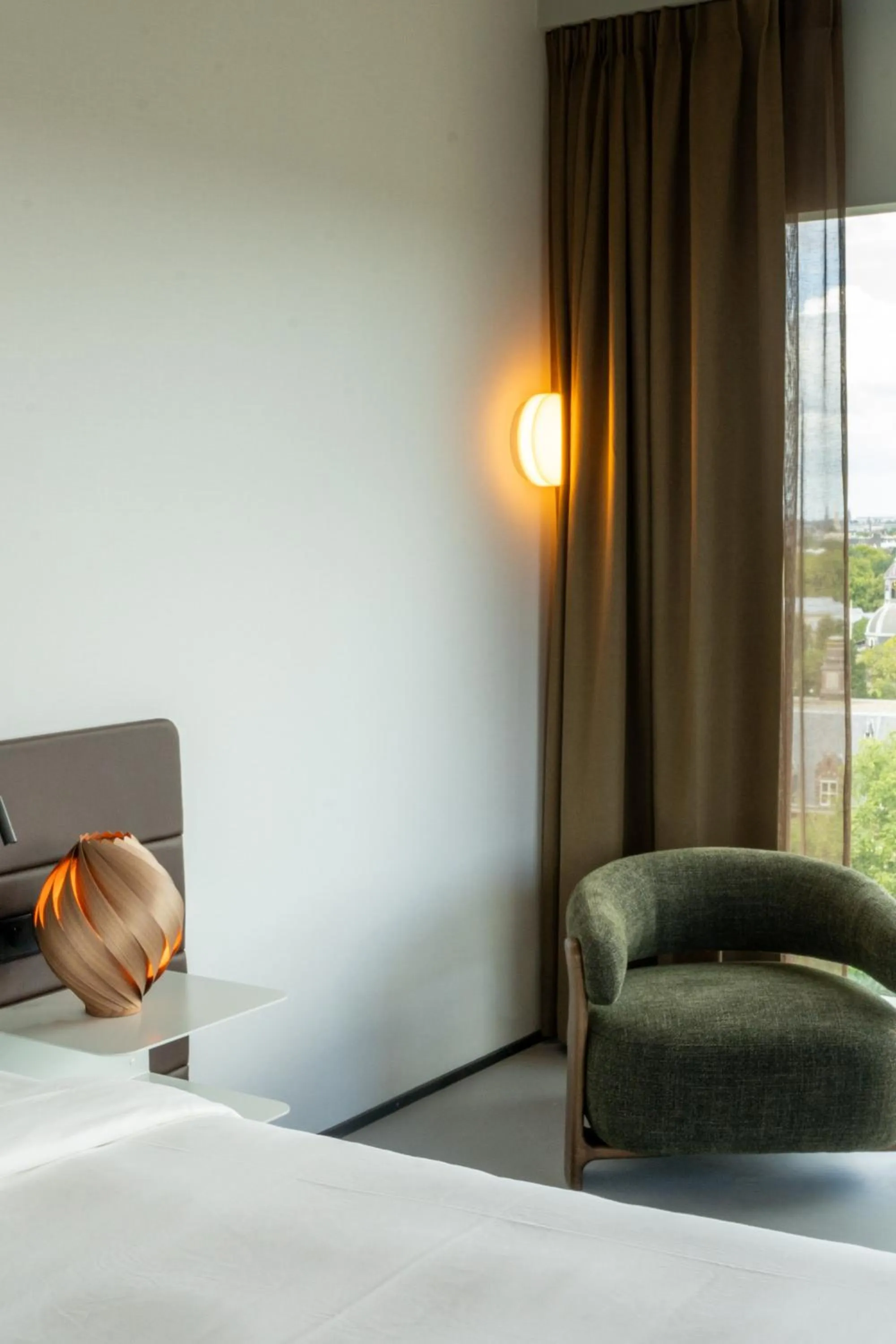 Seating area, Bed in Hotel V Oosterpark