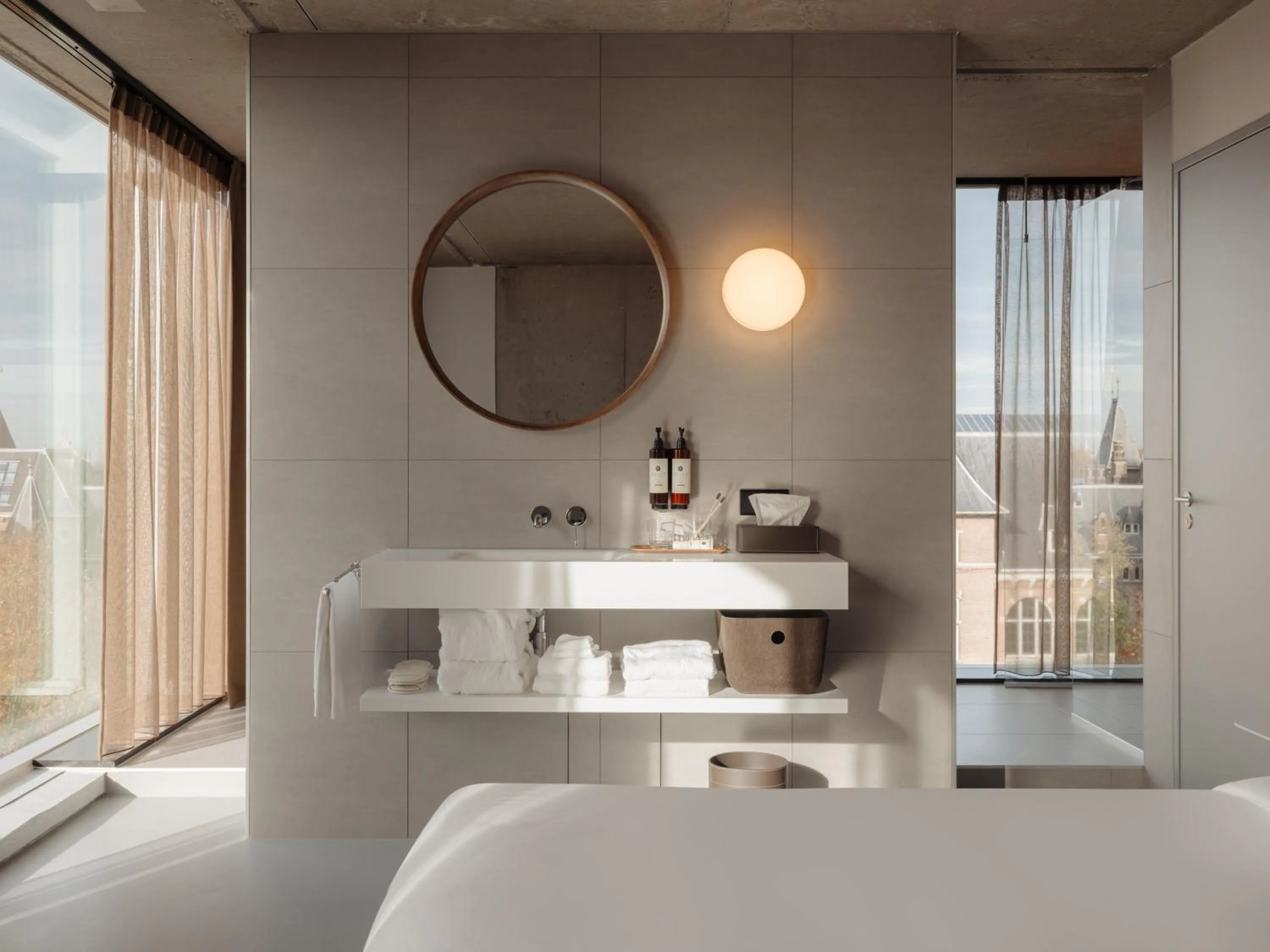 Bed in Hotel V Oosterpark