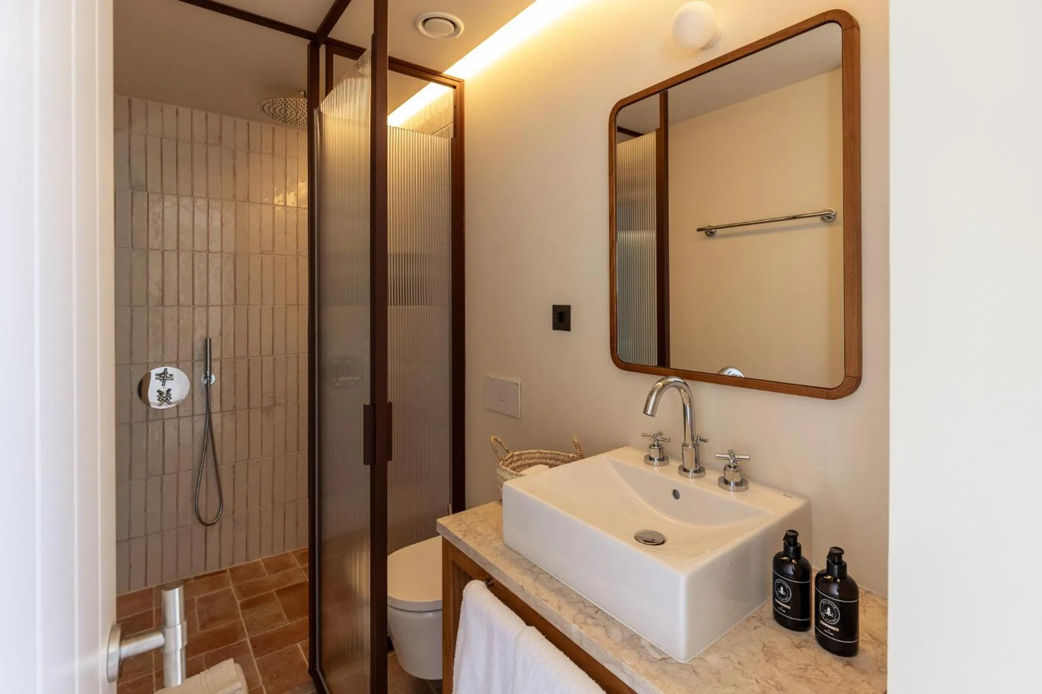 Shower in Palácio de Tavira, a Small Luxury Hotel of the World