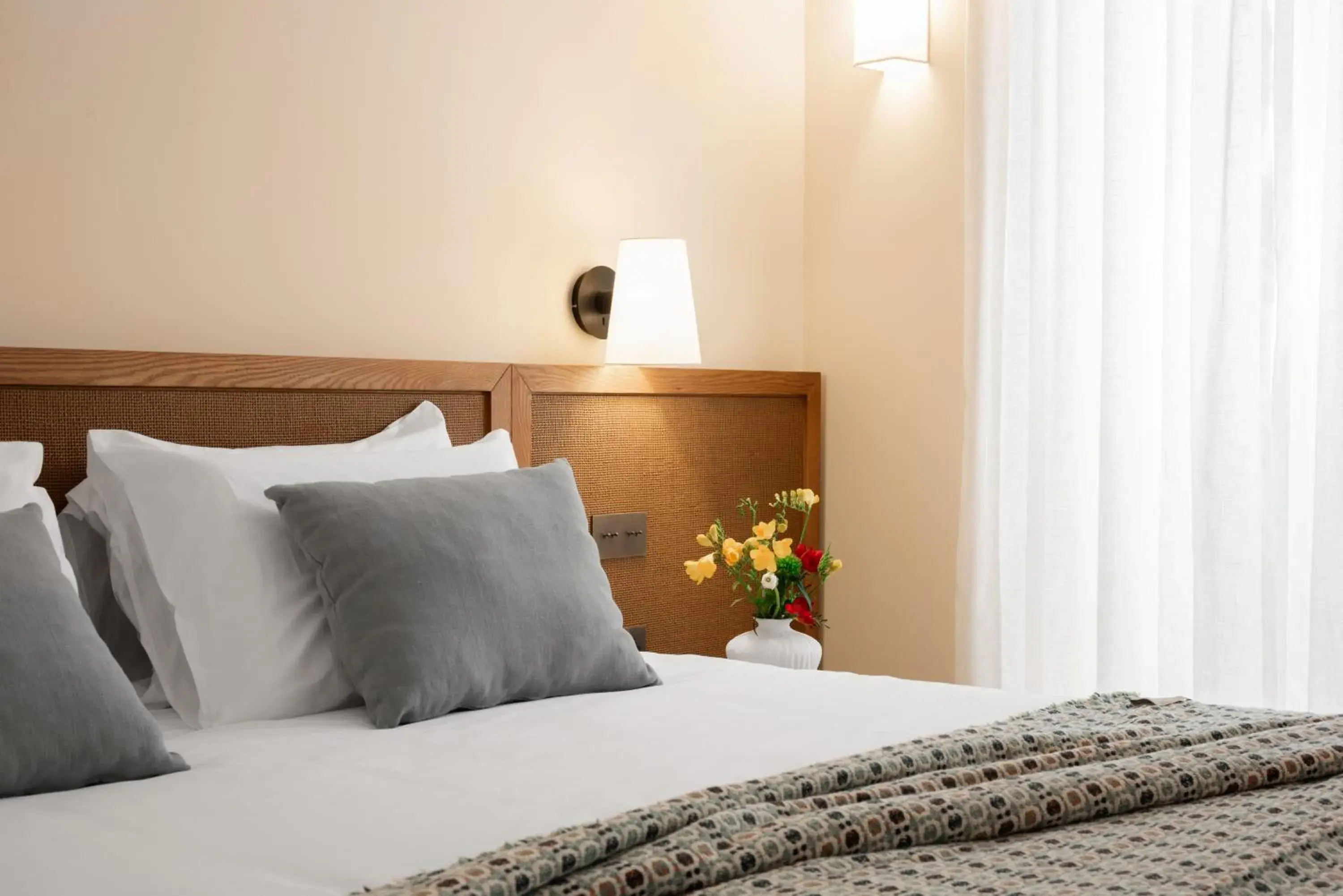 Double Room with Balcony in Palácio de Tavira, a Small Luxury Hotel of the World Double Room with Balcony in Palácio de Tavira, a Small Luxury Hotel of the World