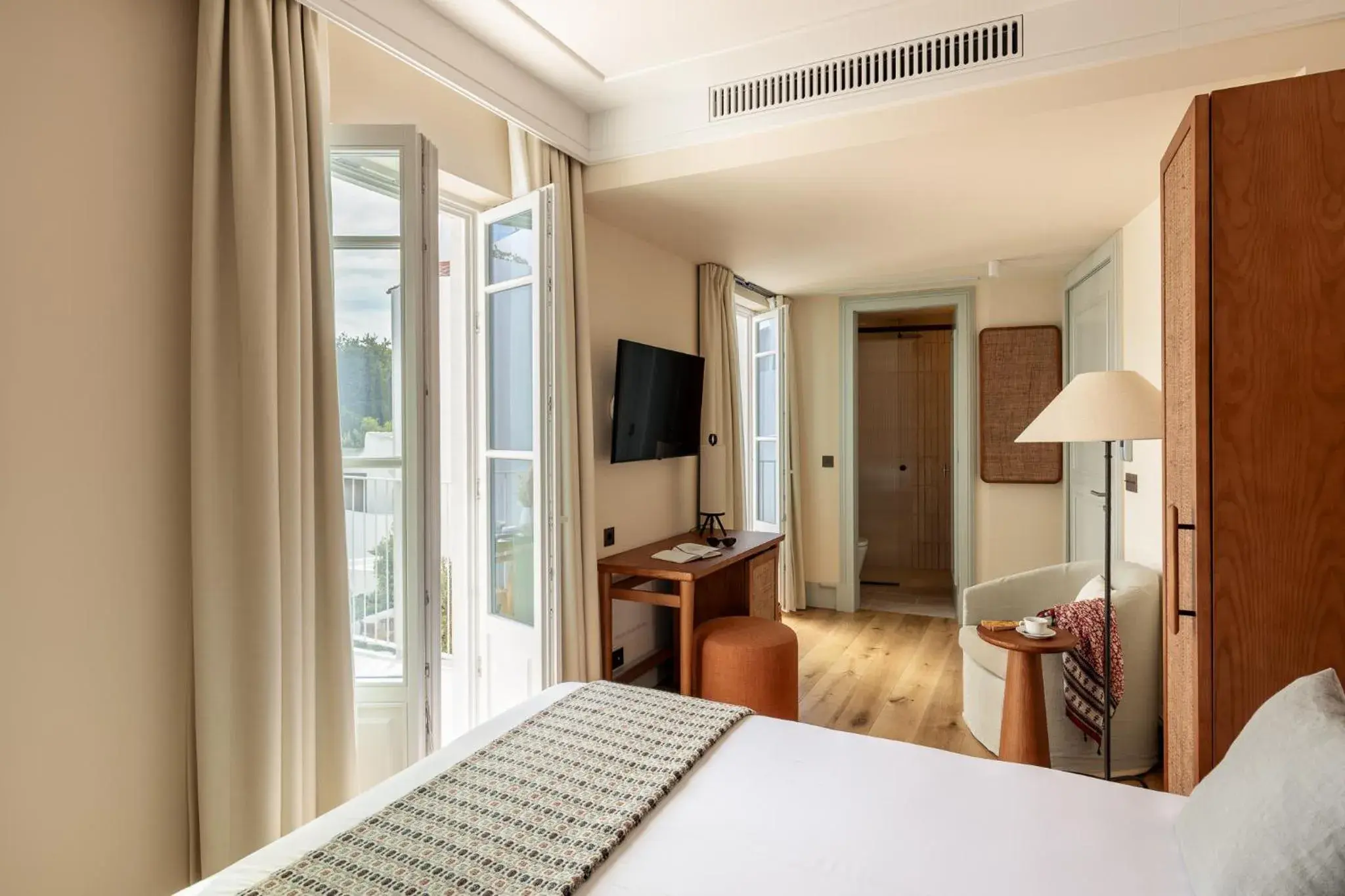 Double Room with Balcony in Palácio de Tavira, a Small Luxury Hotel of the World Double Room with Balcony in Palácio de Tavira, a Small Luxury Hotel of the World