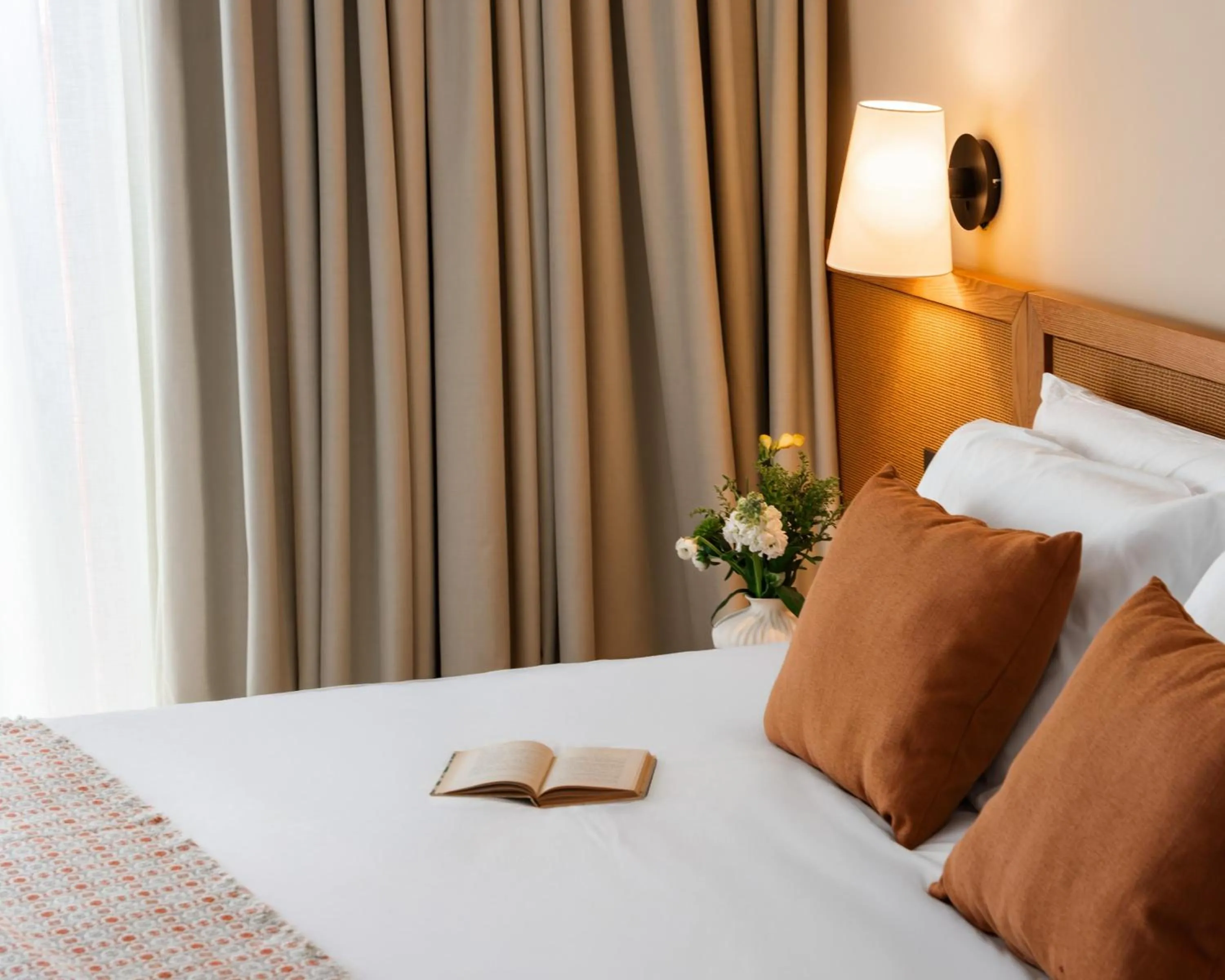 Photo of the whole room, Bed in Palácio de Tavira, a Small Luxury Hotel of the World