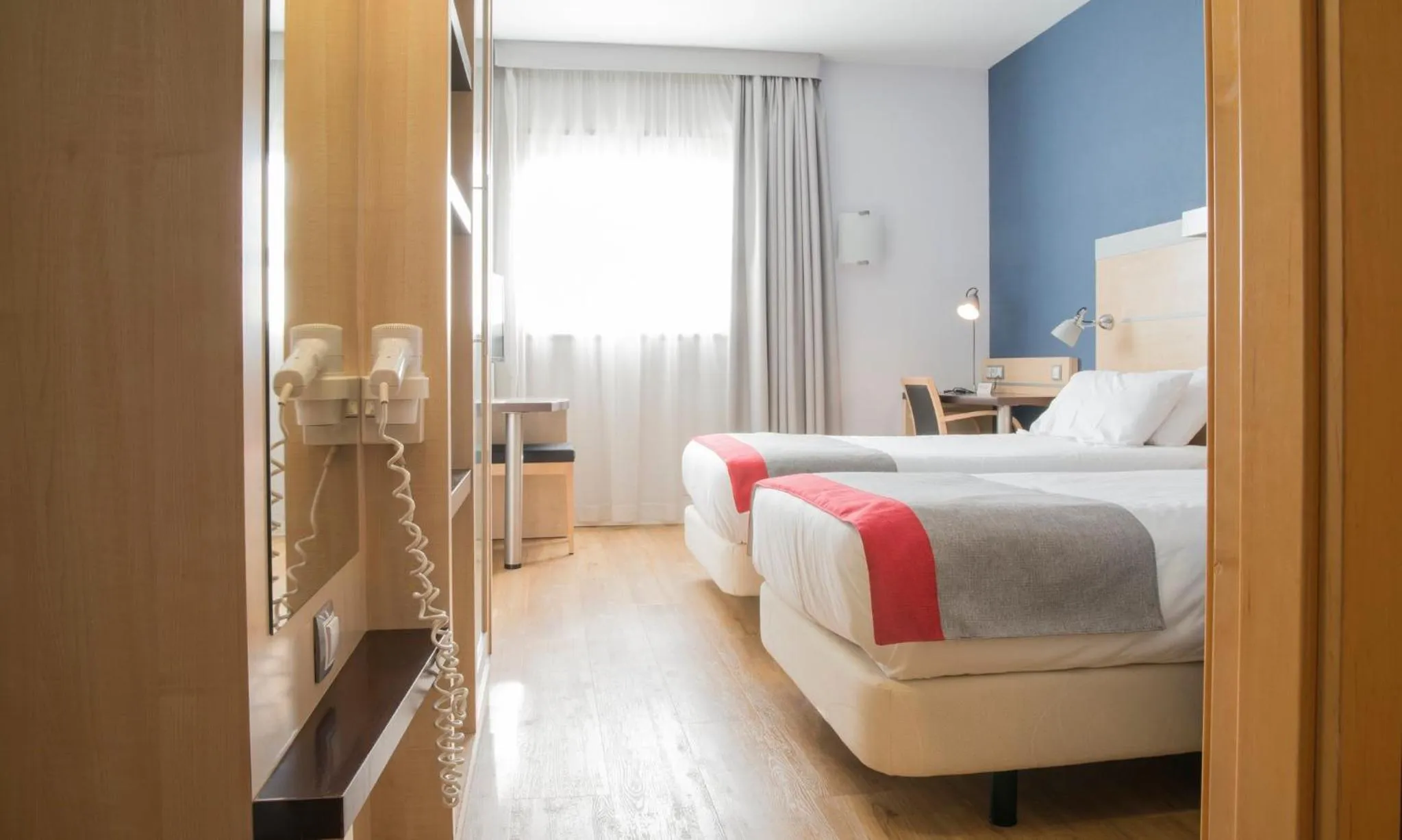 Photo of the whole room, Bed in Holiday Inn Express Madrid-Getafe by IHG