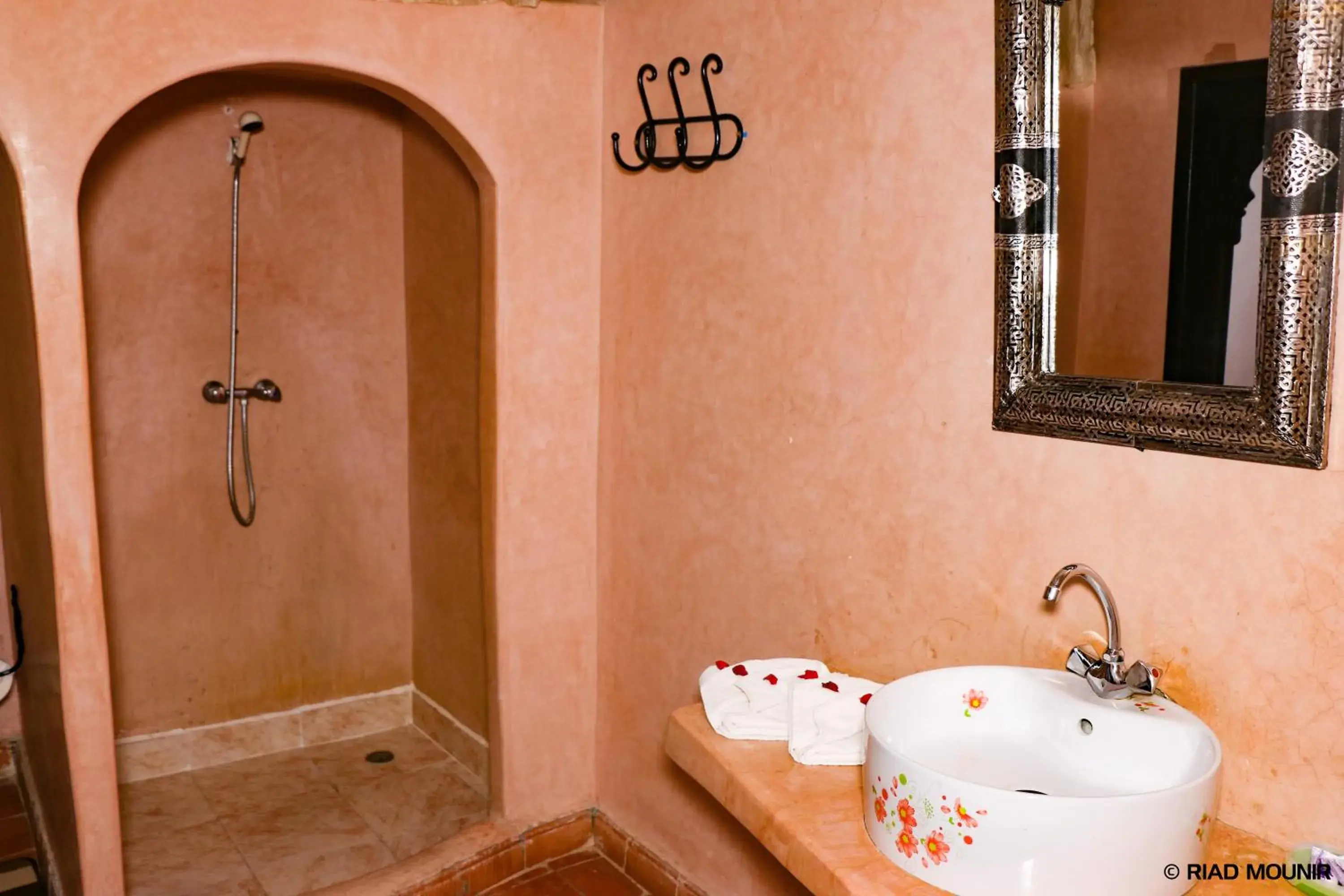 Shower in Riad Mounir Shower in Riad Mounir