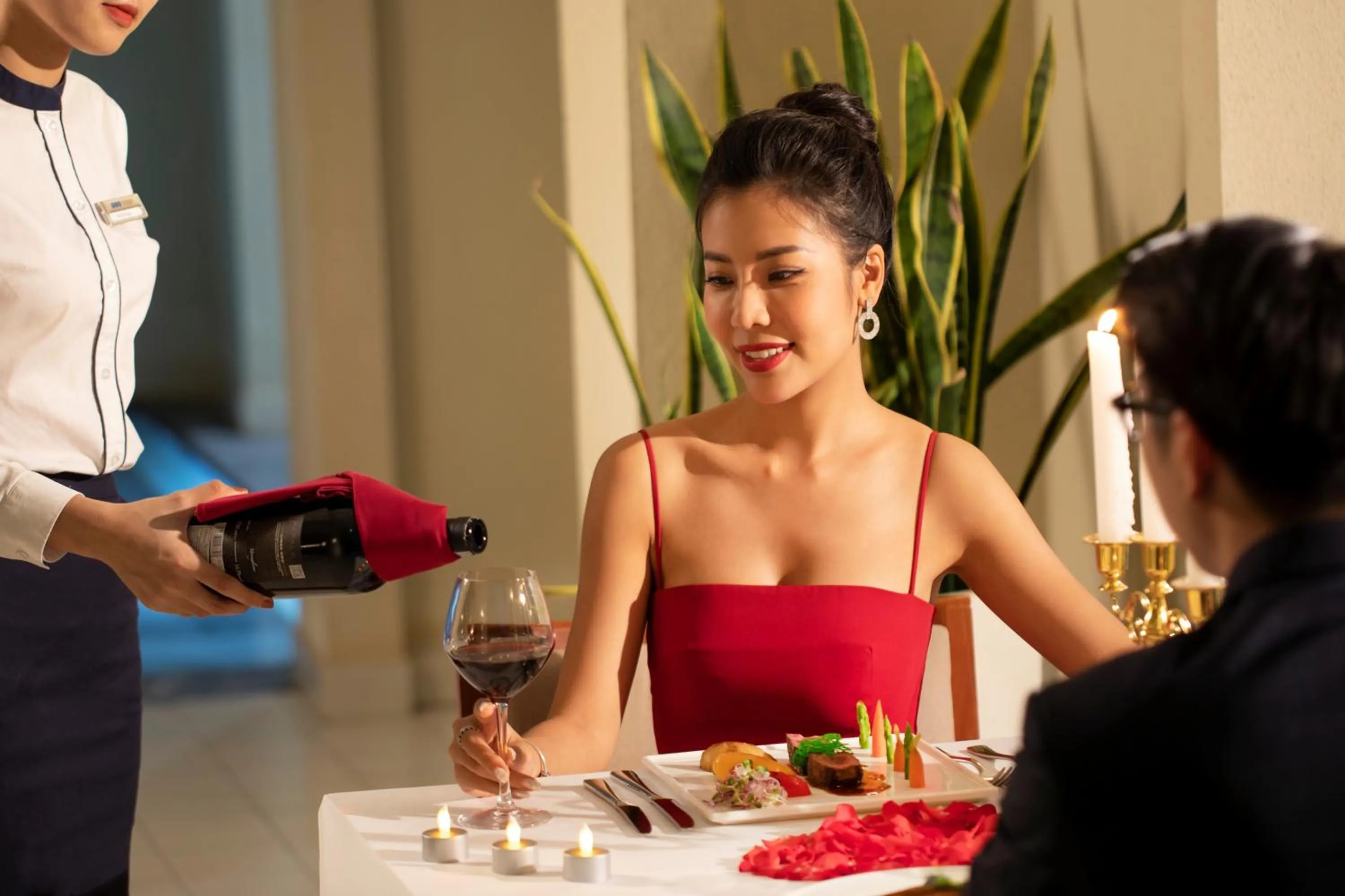 Dinner in FLC Luxury Hotel Samson