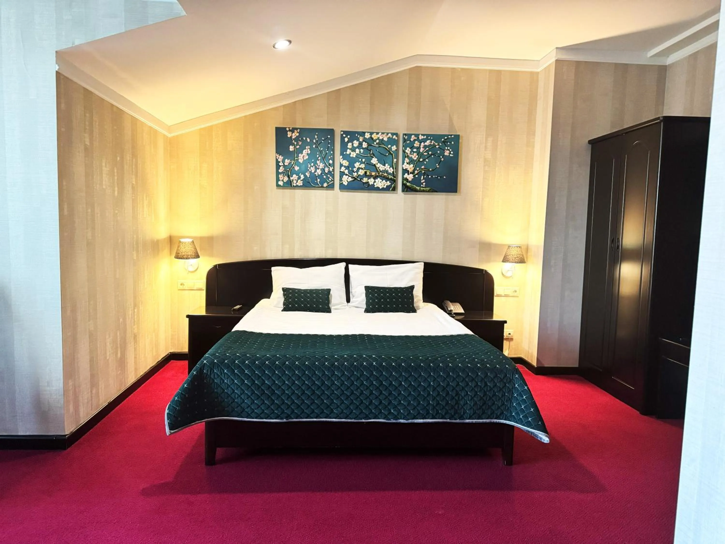 Bed in Kopala Tskneti Hotel