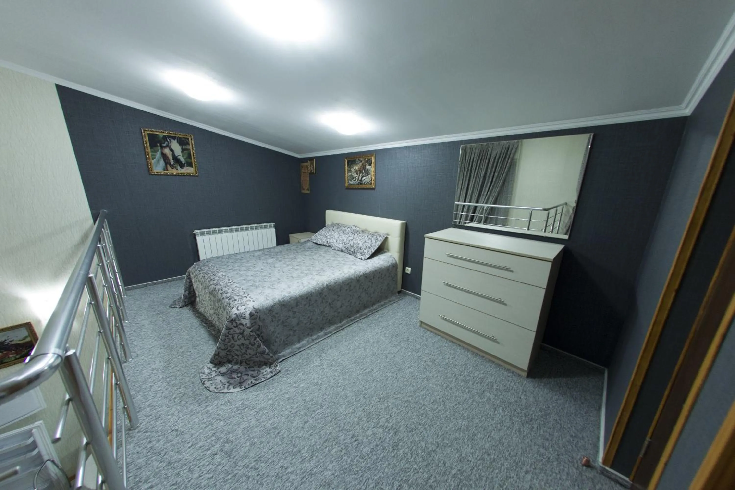 Bedroom, Bed in Torba