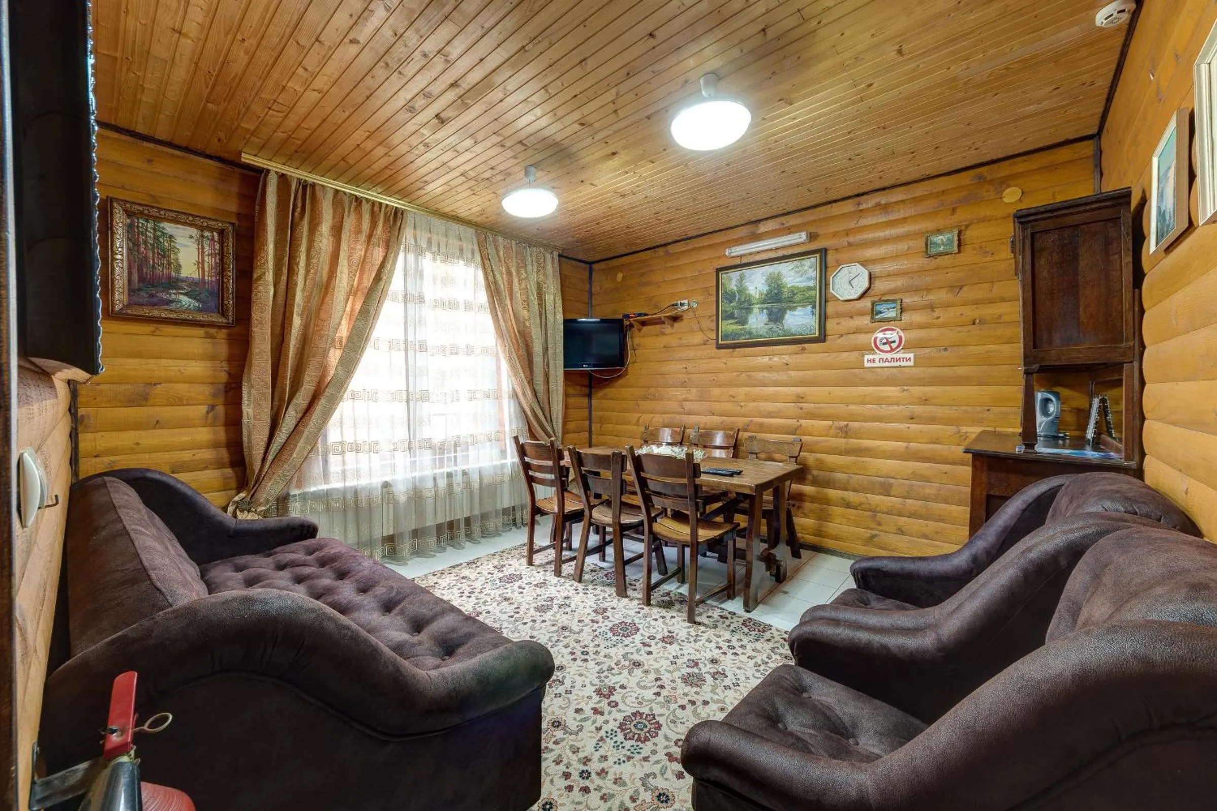 Seating area in Torba