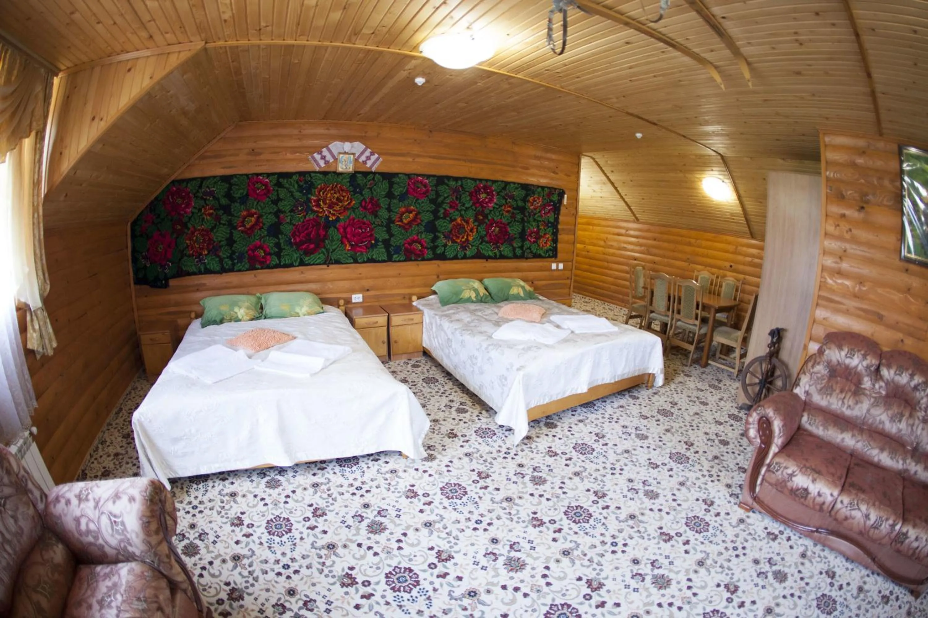 Bedroom, Bed in Torba