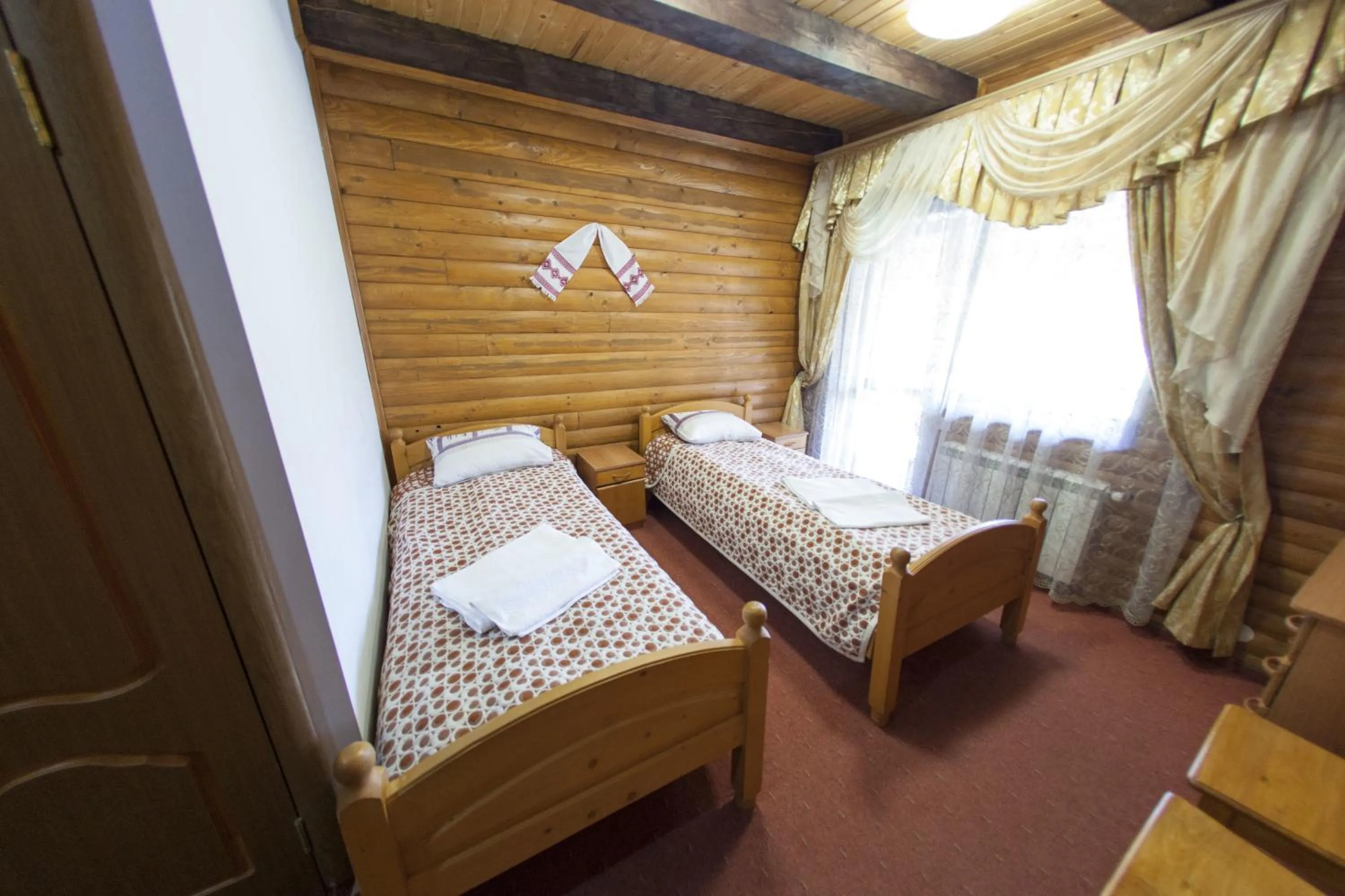 Bedroom, Bed in Torba