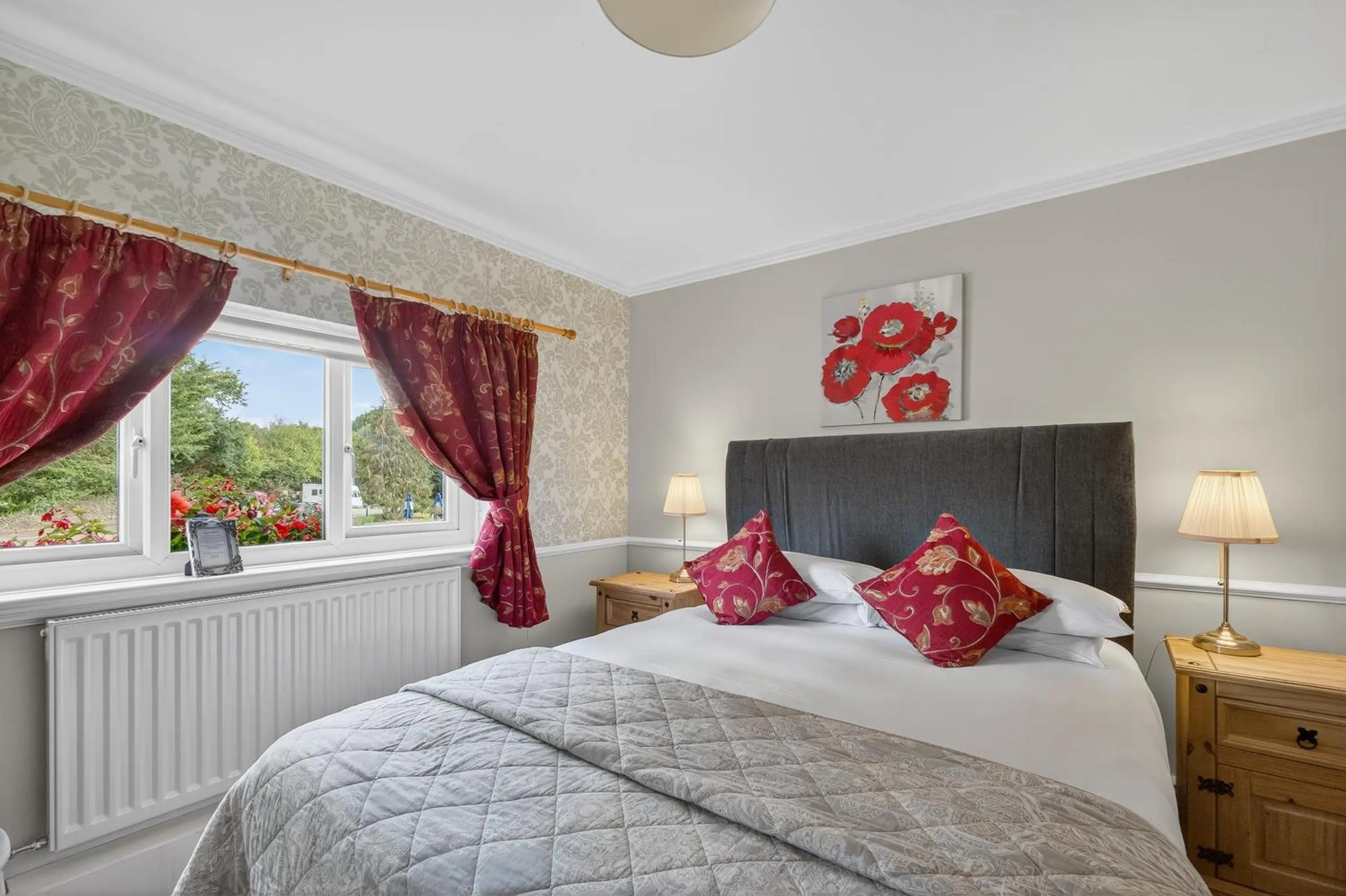 Bed in Greyhound Country Inn