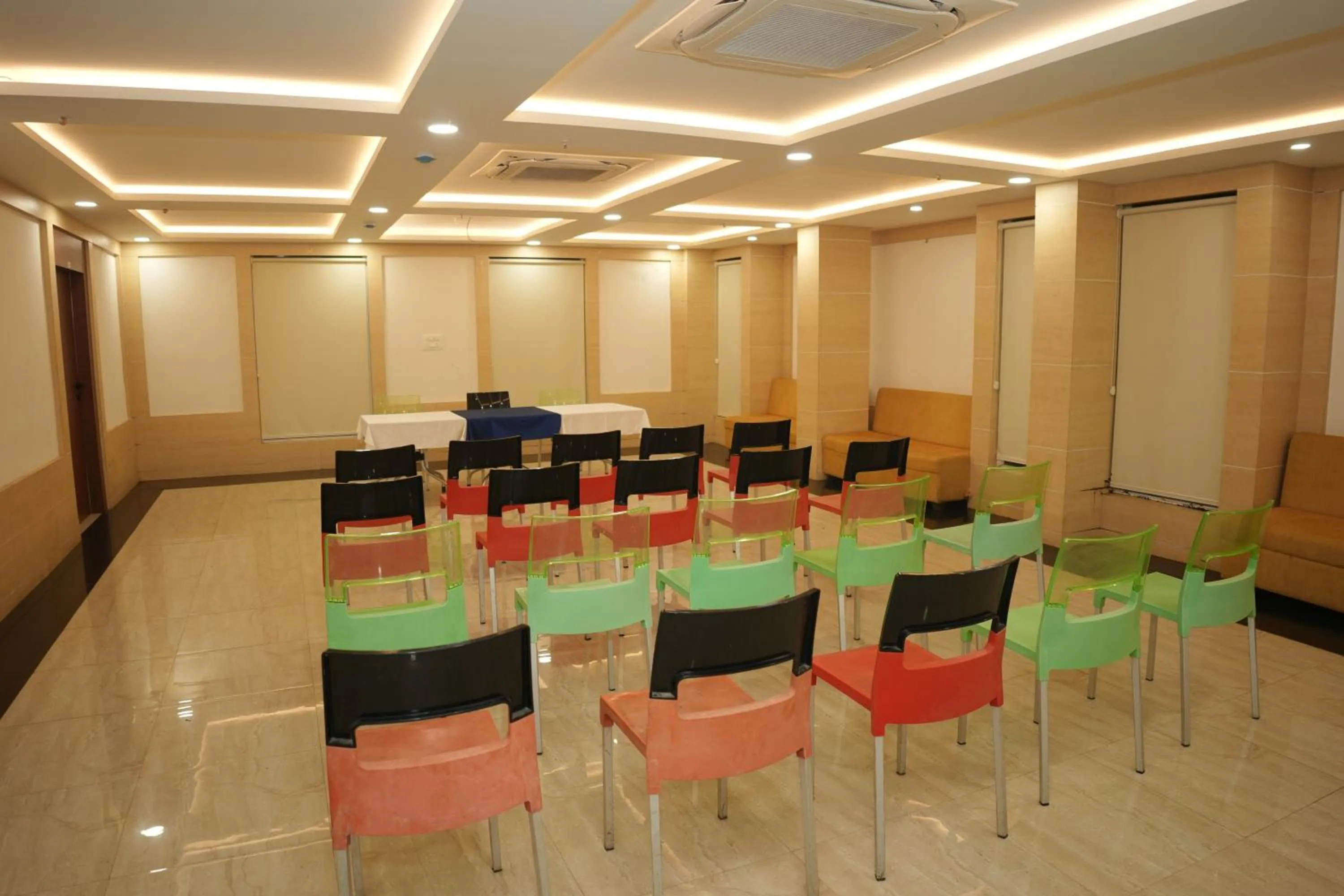 Seating area in Hotel Chariot Inn