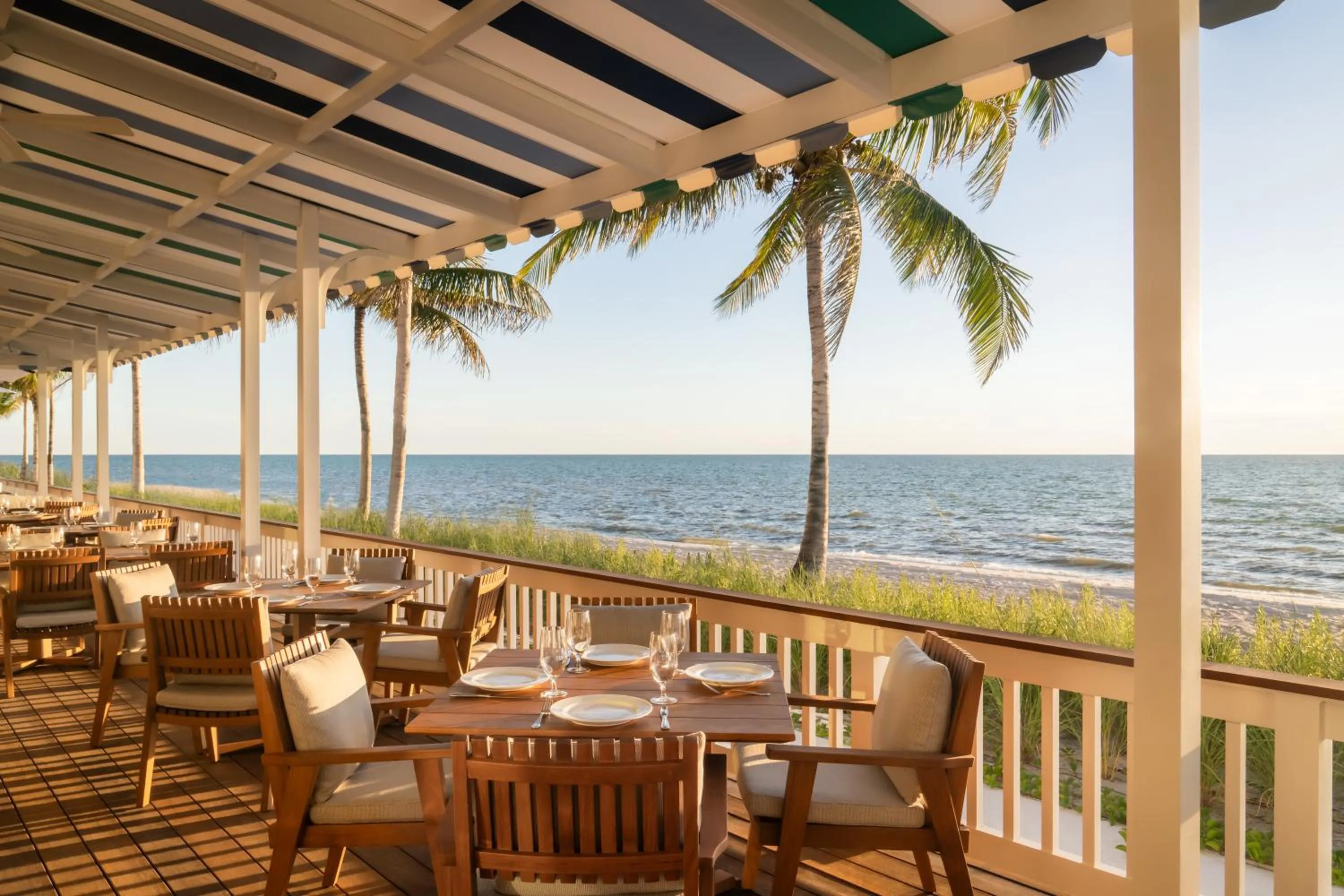 Restaurant/places to eat in Naples Beach Club, A Four Seasons Resort