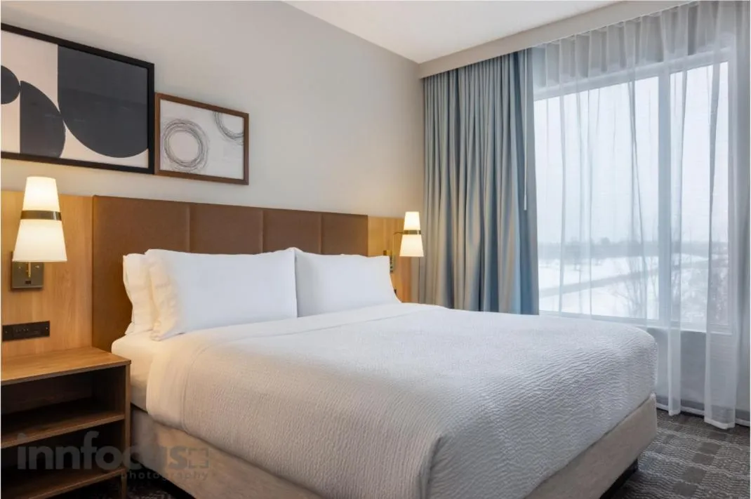 Standard Room in Staybridge Suites Kincardine Southeast