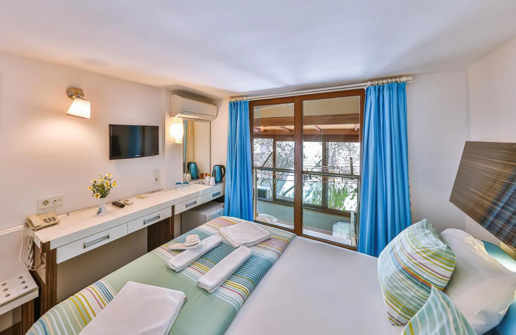 Photo of the whole room, Bed in Hotel Sonne - Adults Only