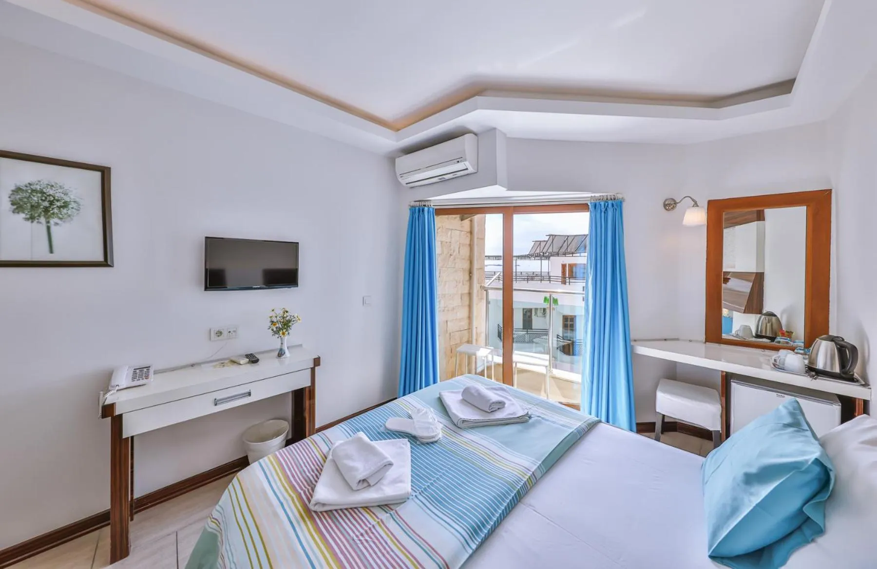 Photo of the whole room, Bed in Hotel Sonne - Adults Only